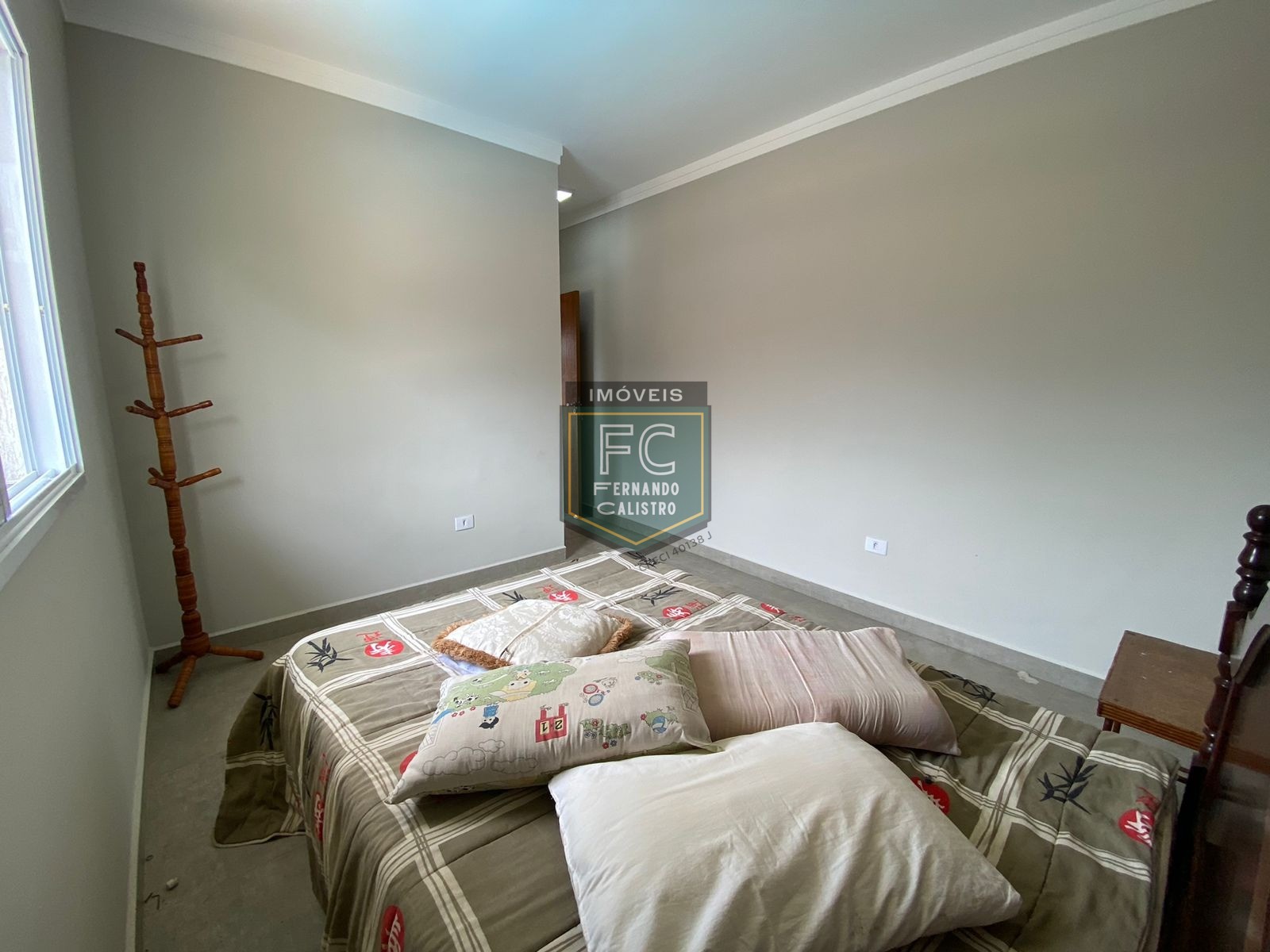 Espaçoso sobrado altissimo padrão 4 dormitórios (2 suítes), 165 m², piscina, área gourmet completa, 4 vagas, local nobre e valorizado, flórida, pg/sp