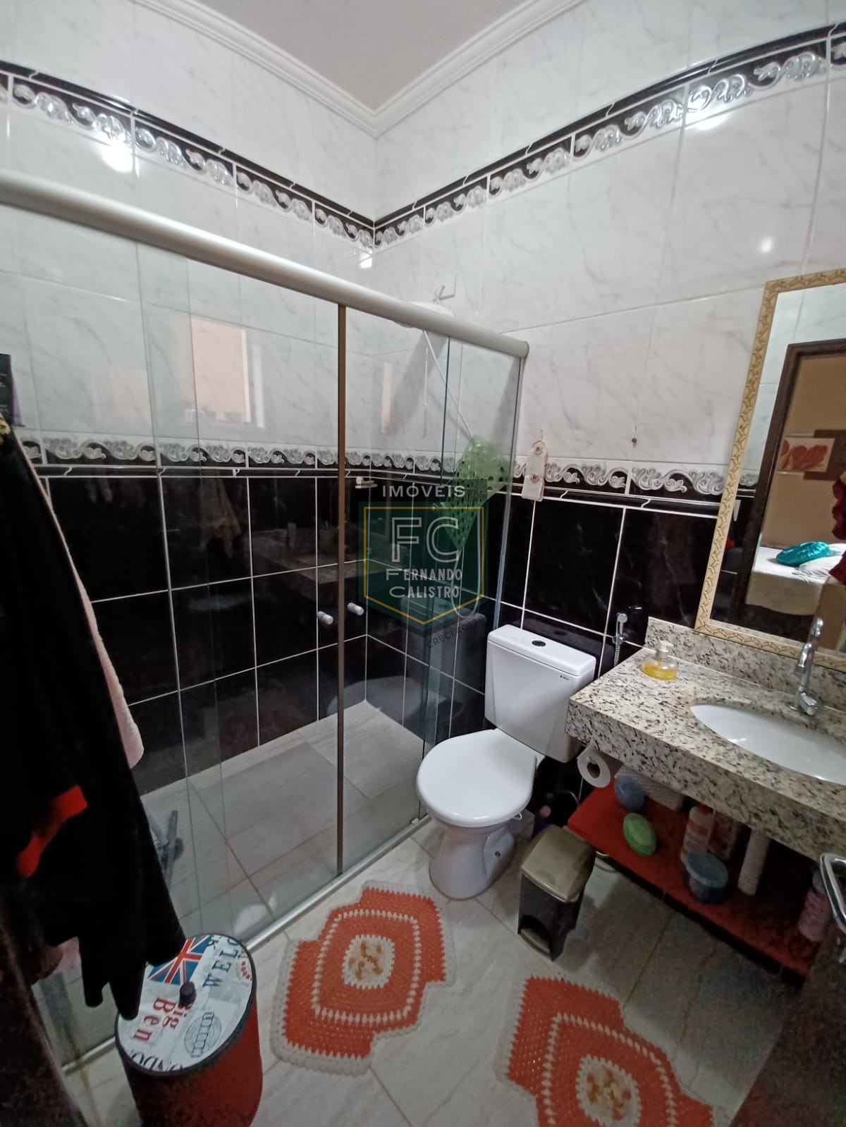 Casa Isolada Lote Inteiro 3 Dormitórios (1 Suíte) + Edícula, Área Gourmet c/ Churrasqueira, 4 Vagas, 160 m² Á. Construída, Caiçara, Praia Grande SP