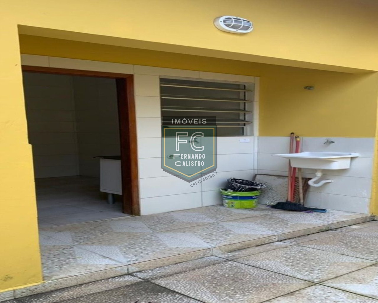 Casa nova individual com 2 dormitórios (1 suíte) 60 m², proxima à avenida, 500 mts da praia, à venda por R$ 240.000 - solemar - praia grande/sp.