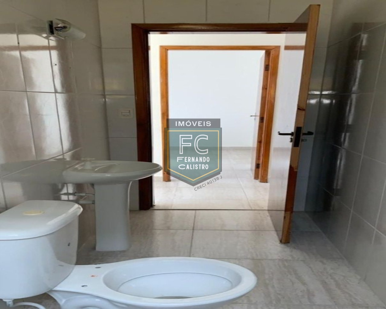 Casa nova individual com 2 dormitórios (1 suíte) 60 m², proxima à avenida, 500 mts da praia, à venda por R$ 240.000 - solemar - praia grande/sp.