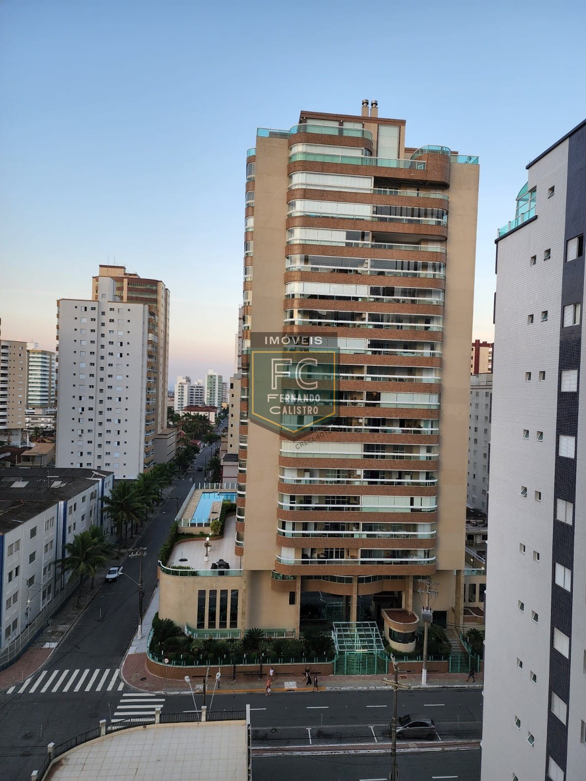 Apartamento altíssimo padrão 3 suítes, varanda envidraçada c