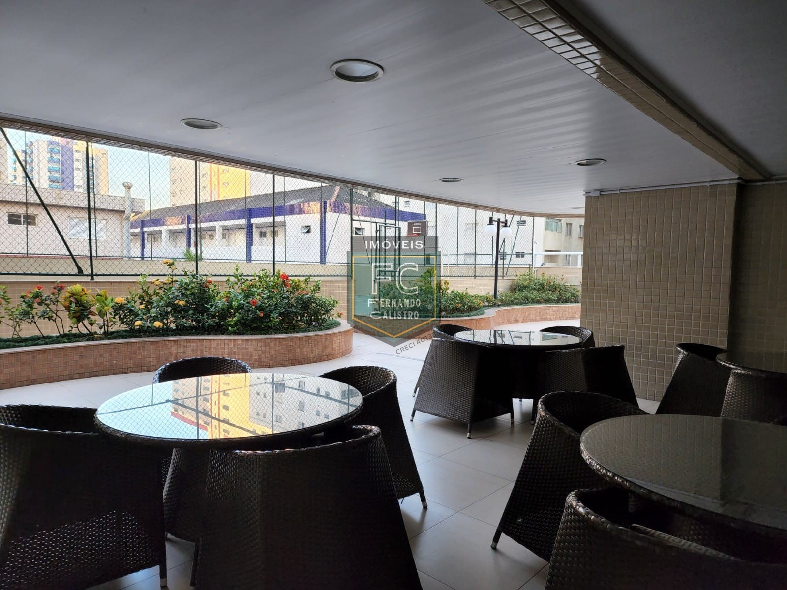 Apartamento Altíssimo Padrão 3 Suítes, Varanda Envidraçada c/ Churrasqueira e Vista p/ o Mar, Passos da Praia, 3 Vagas, V. Caiçara, Praia Grande SP