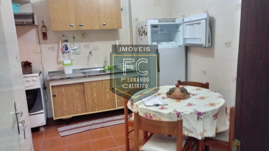 Apartamento Tipo Garden, com 2 Dormitórios e Terraço / Quintal com vista para o mar, e alguns passos da praia, no Coração do Centro, Mongaguá - SP