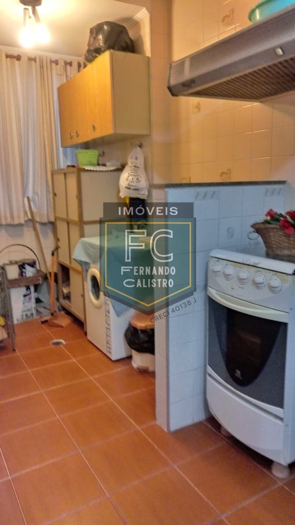 Apartamento Tipo Garden, com 2 Dormitórios e Terraço / Quintal com vista para o mar, e alguns passos da praia, no Coração do Centro, Mongaguá - SP