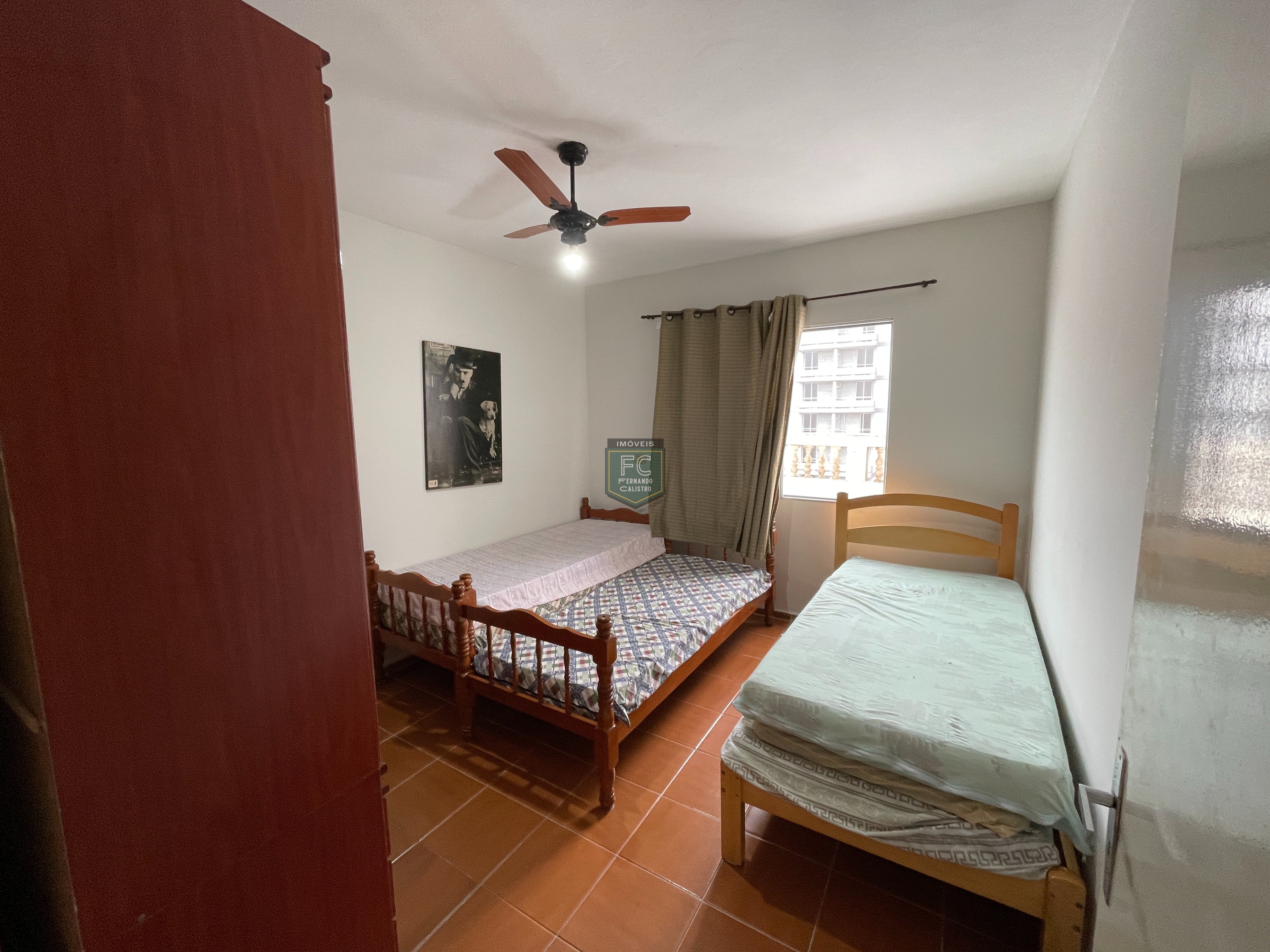 Apartamento Tipo Garden, com 2 Dormitórios e Terraço / Quintal com vista para o mar, e alguns passos da praia, no Coração do Centro, Mongaguá - SP