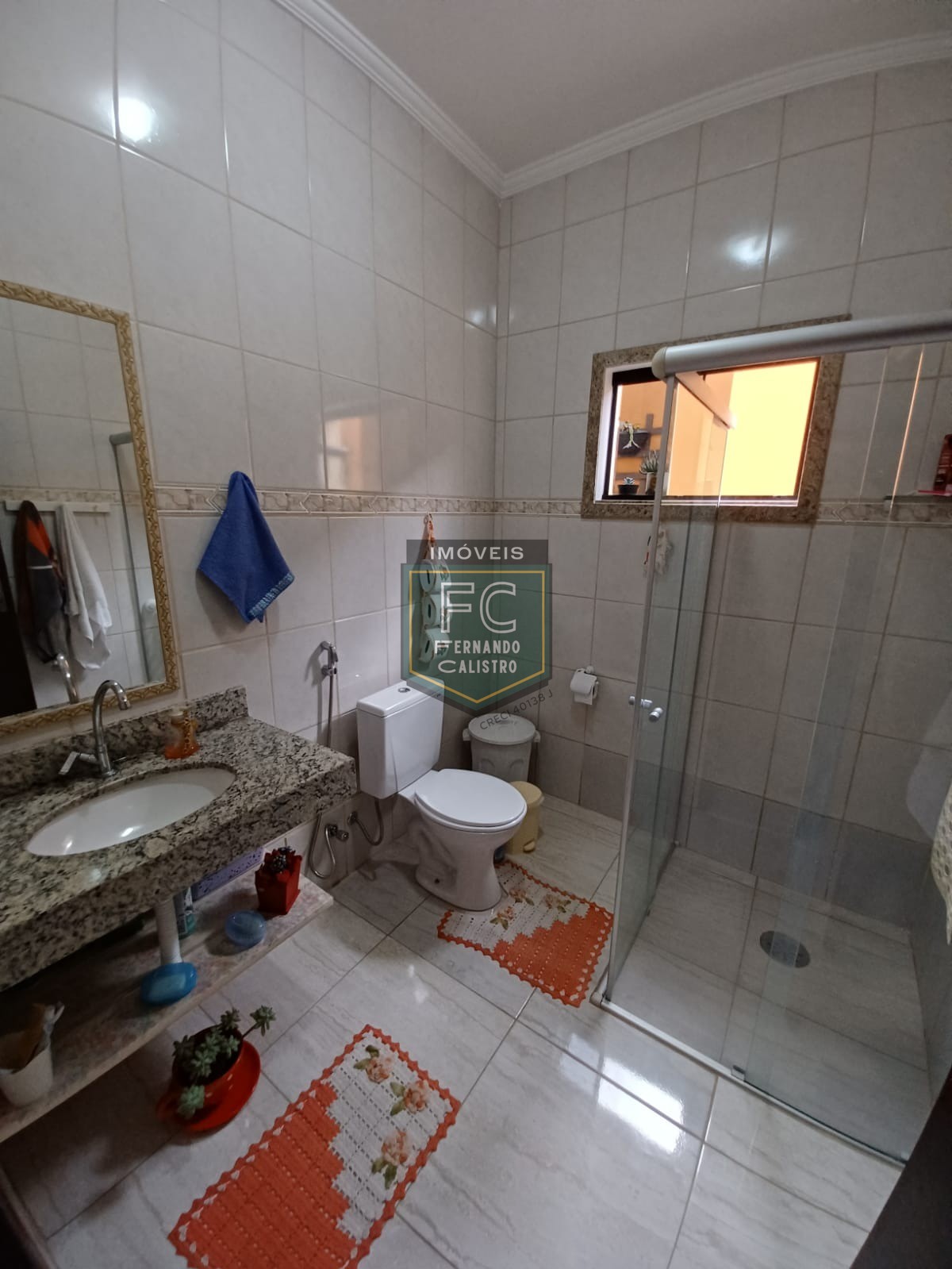 Casa Isolada Lote Inteiro 3 Dormitórios (1 Suíte) + Edícula, Área Gourmet c/ Churrasqueira, 4 Vagas, 160 m² Á. Construída, Caiçara, Praia Grande SP