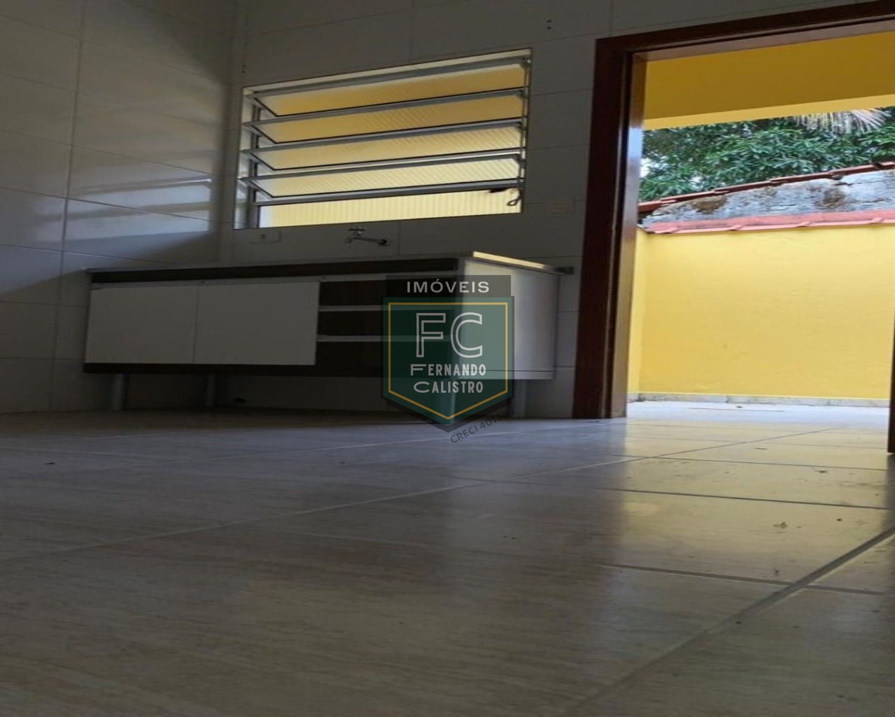 Casa nova individual com 2 dormitórios (1 suíte) 60 m², proxima à avenida, 500 mts da praia, à venda por R$ 240.000 - solemar - praia grande/sp.
