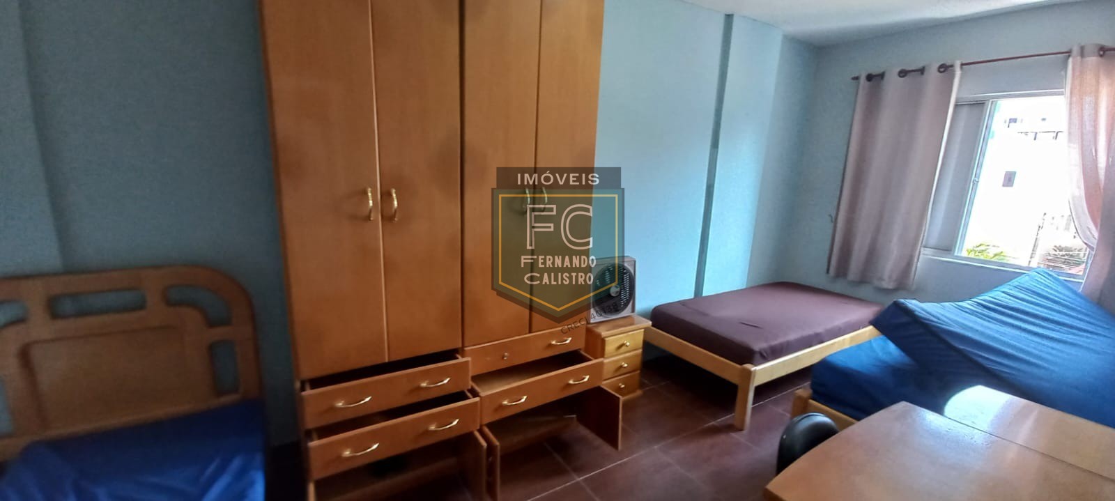 Apartamento 2 dormitórios 2 banheiros amplo de frente para a rua, 1 vaga, condominio com espaço grill, 150 mts da praia, vila caiçara, praia grande sp