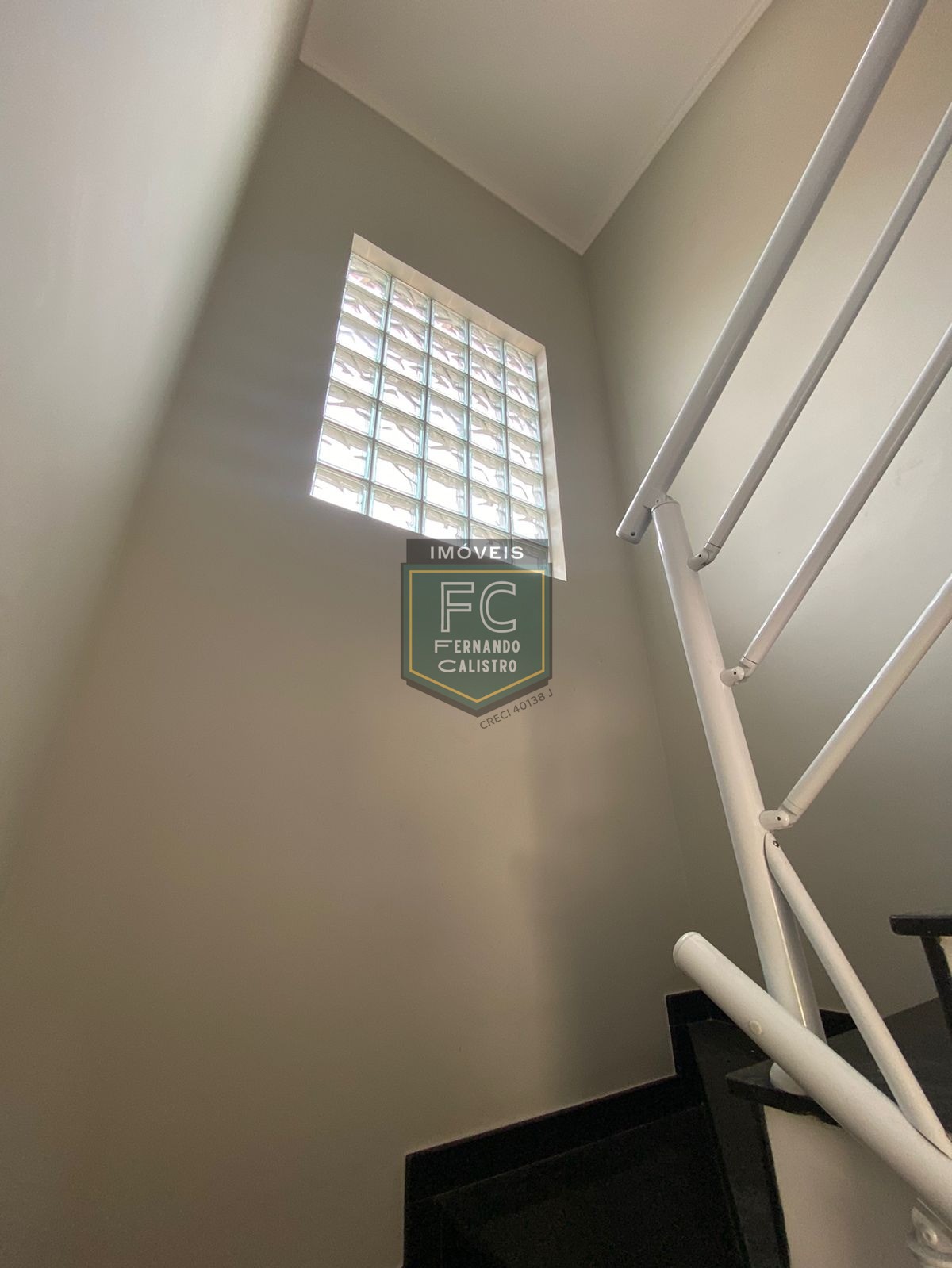 Espaçoso sobrado altissimo padrão 4 dormitórios (2 suítes), 165 m², piscina, área gourmet completa, 4 vagas, local nobre e valorizado, flórida, pg/sp