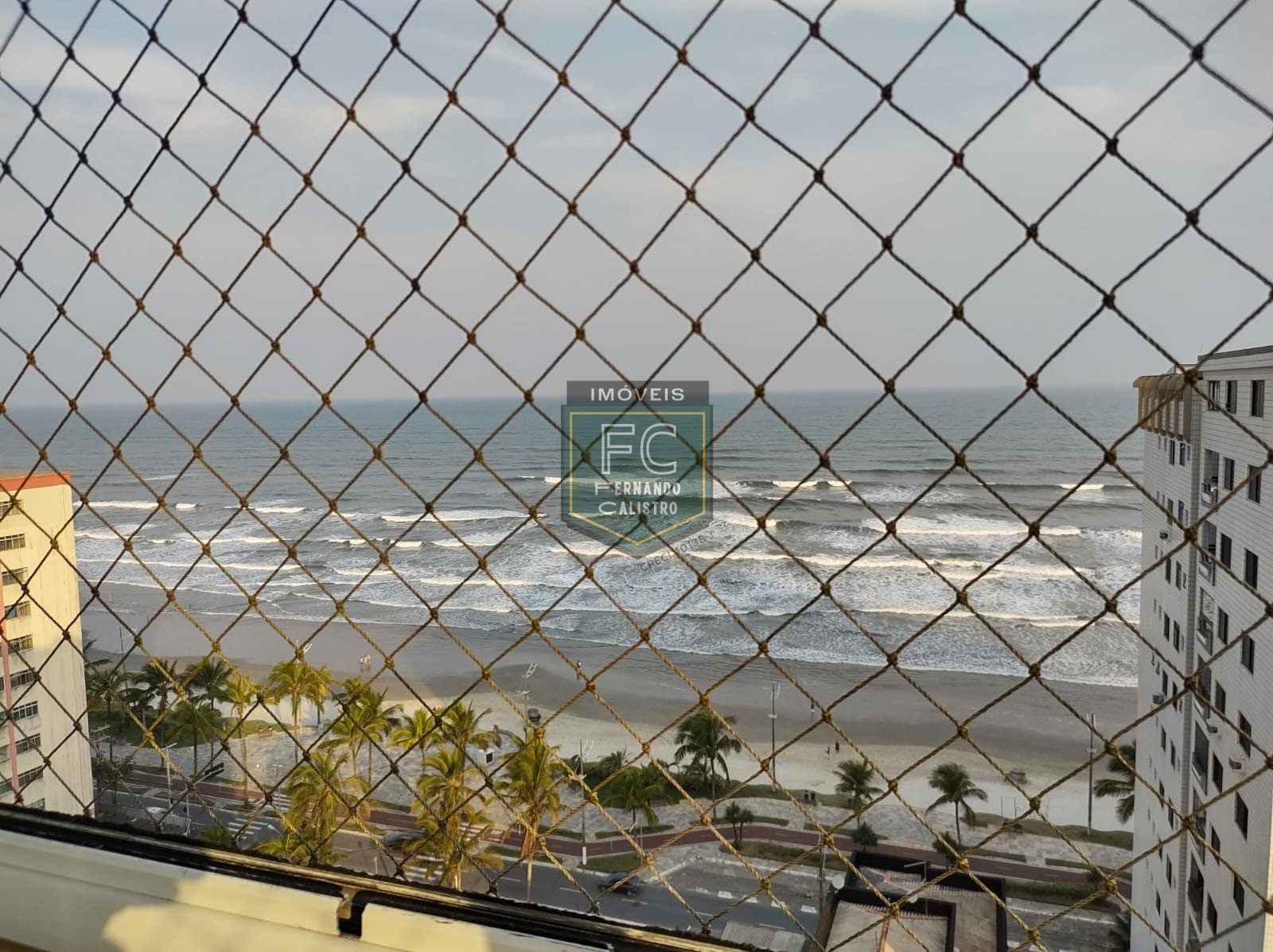 Apartamento alto padrão 3 suítes, vista para o mar, 2 varand