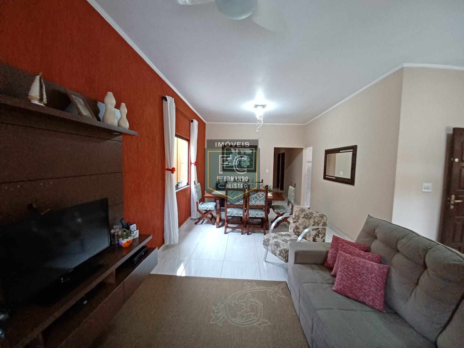 Casa Isolada Lote Inteiro 3 Dormitórios (1 Suíte) + Edícula, Área Gourmet c/ Churrasqueira, 4 Vagas, 160 m² Á. Construída, Caiçara, Praia Grande SP