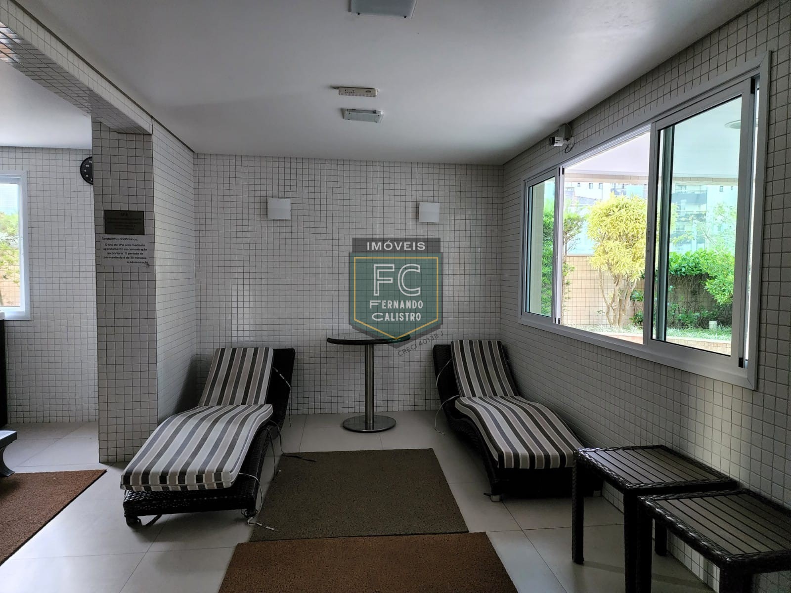 Apartamento Altíssimo Padrão 3 Suítes, Varanda Envidraçada c/ Churrasqueira e Vista p/ o Mar, Passos da Praia, 3 Vagas, V. Caiçara, Praia Grande SP