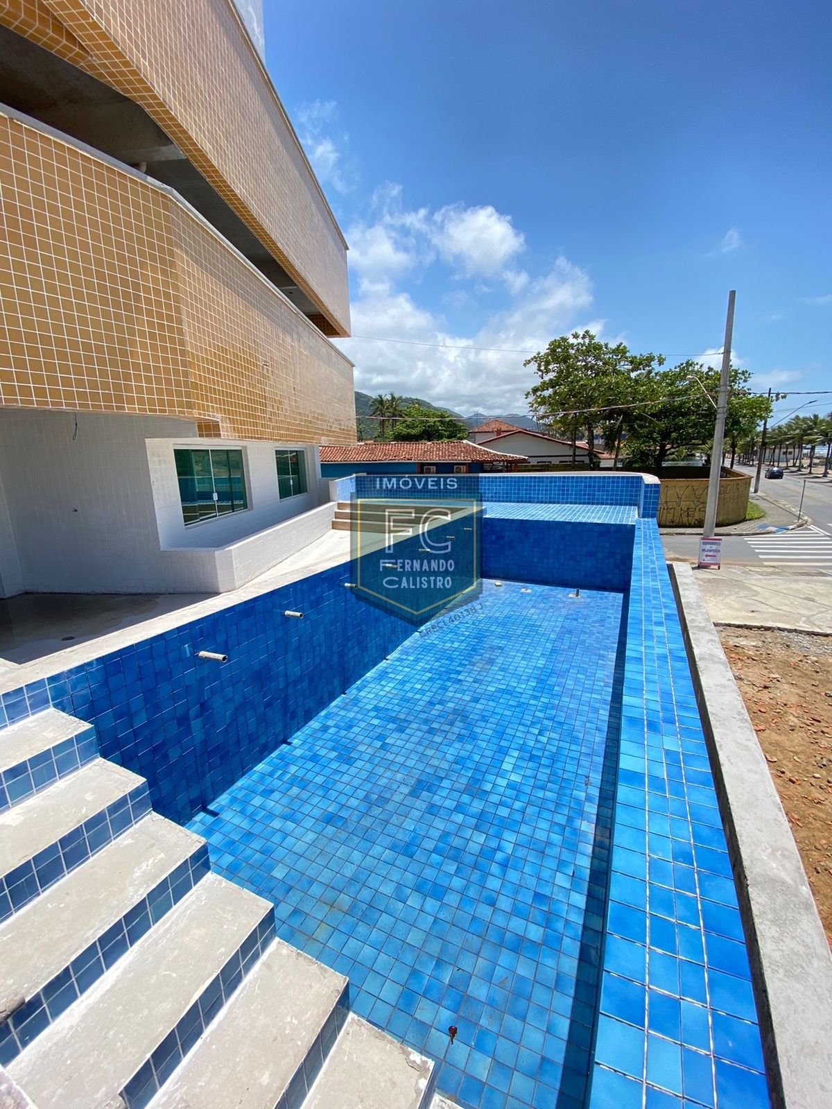 Apartamento 2 dormitórios (1 suíte) andar alto, varanda gourmet c/ vista p/ o mar, condomínio lazer completo frente ao mar, v. Atlântica, mongaguá sp