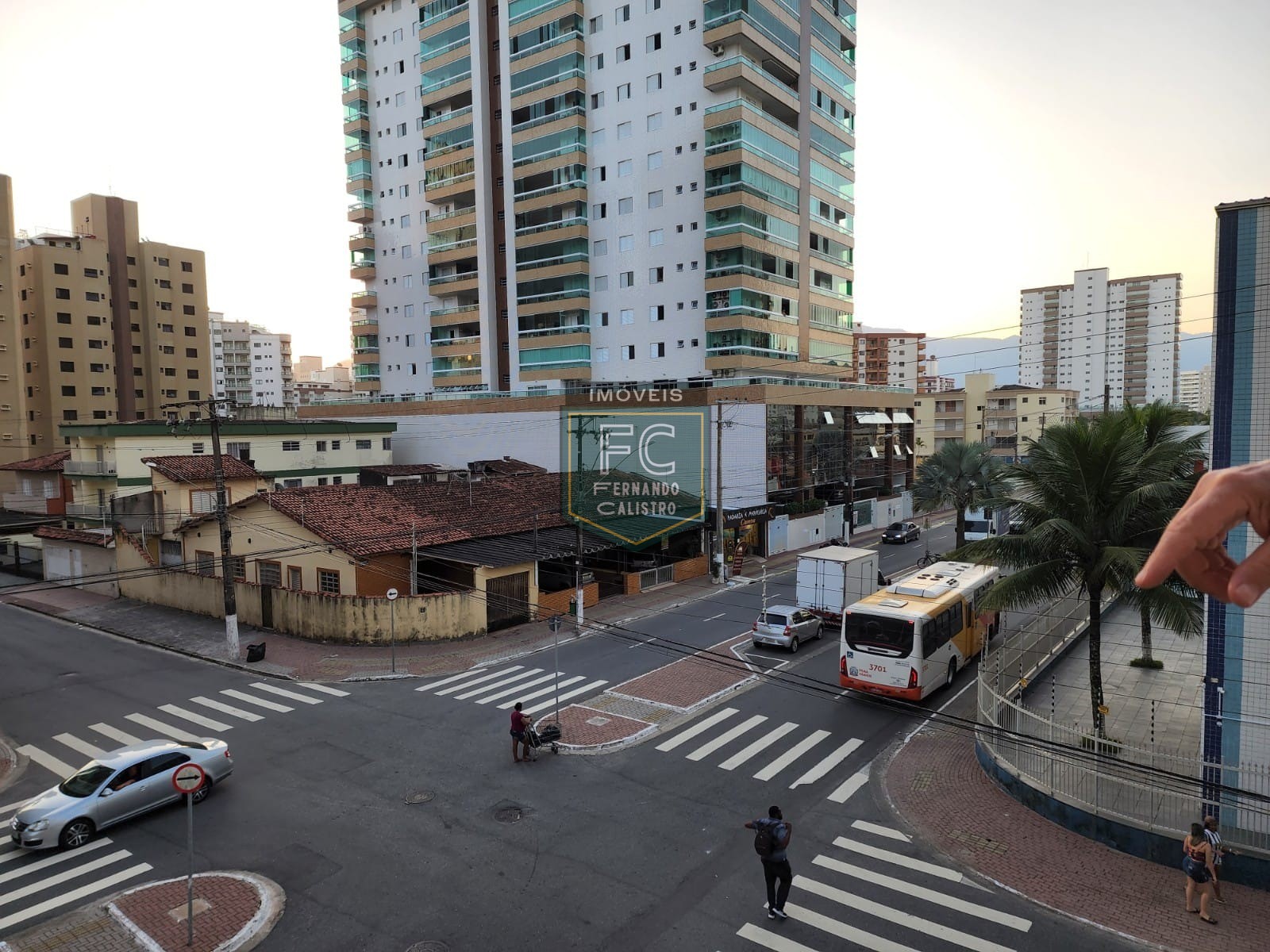 Apartamento altíssimo padrão 3 suítes, varanda envidraçada c