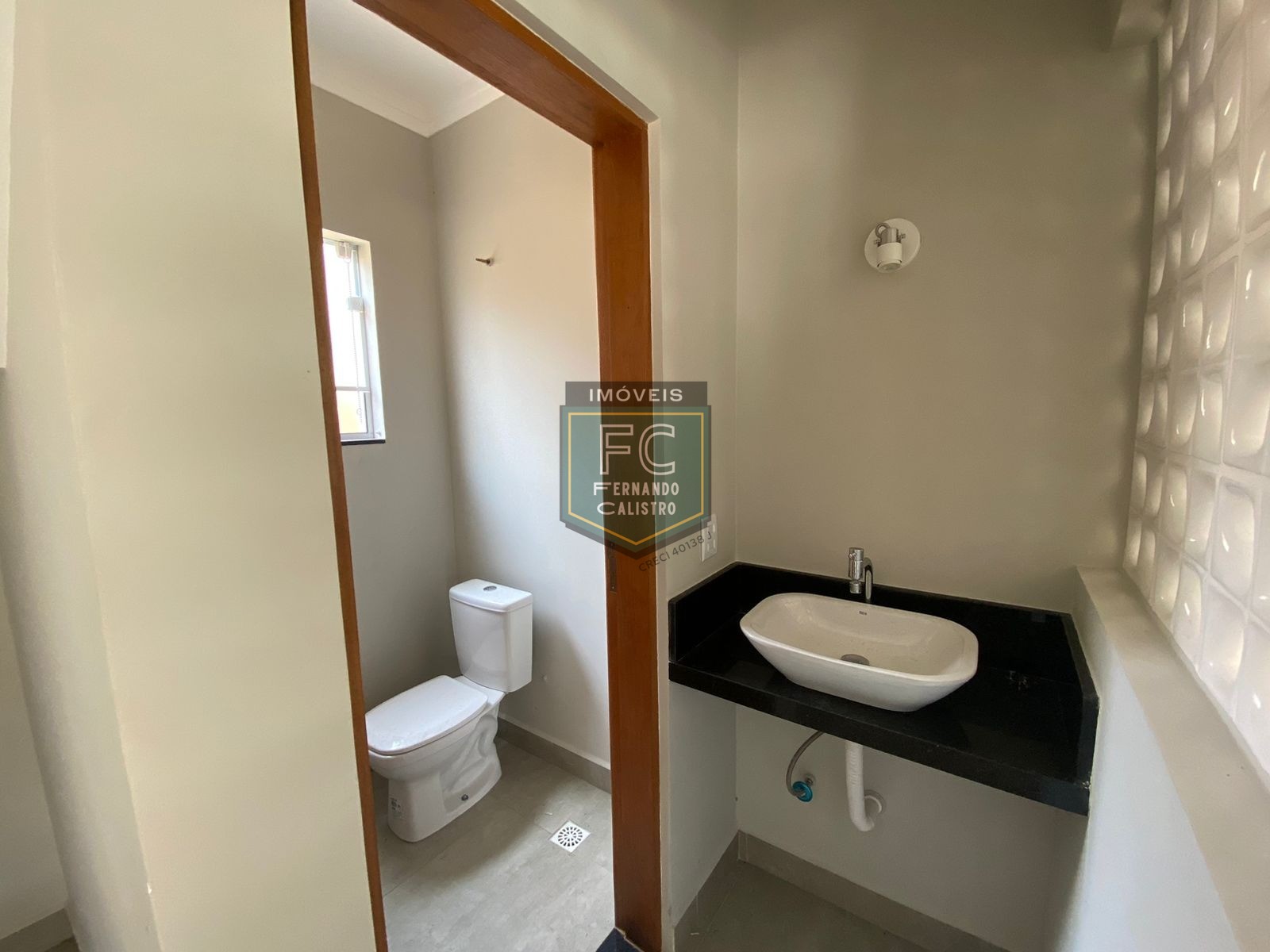 Espaçoso sobrado altissimo padrão 4 dormitórios (2 suítes), 165 m², piscina, área gourmet completa, 4 vagas, local nobre e valorizado, flórida, pg/sp