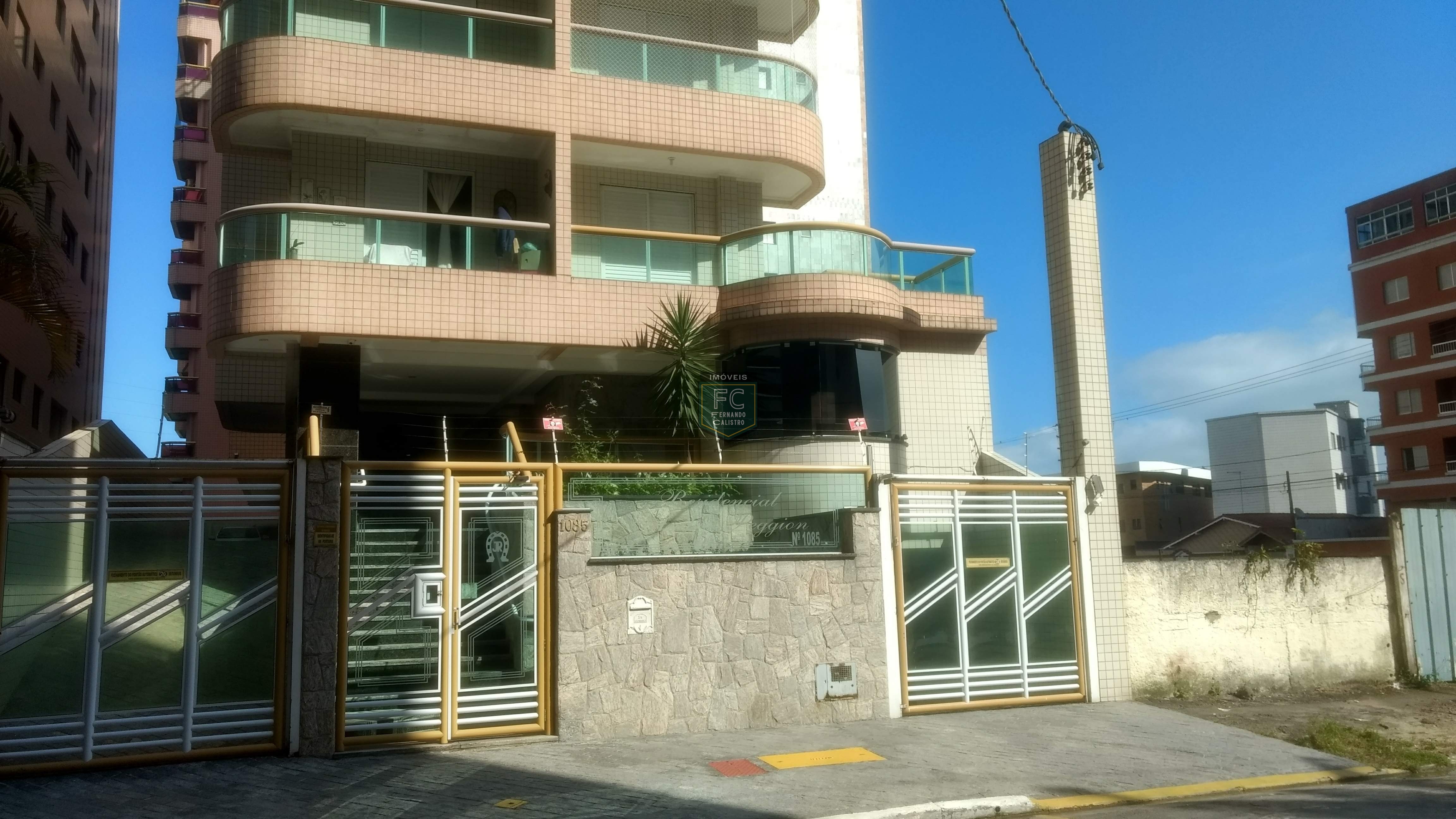 Cobertura duplex mobiliada 3 dormitórios (2 suítes) vista pa