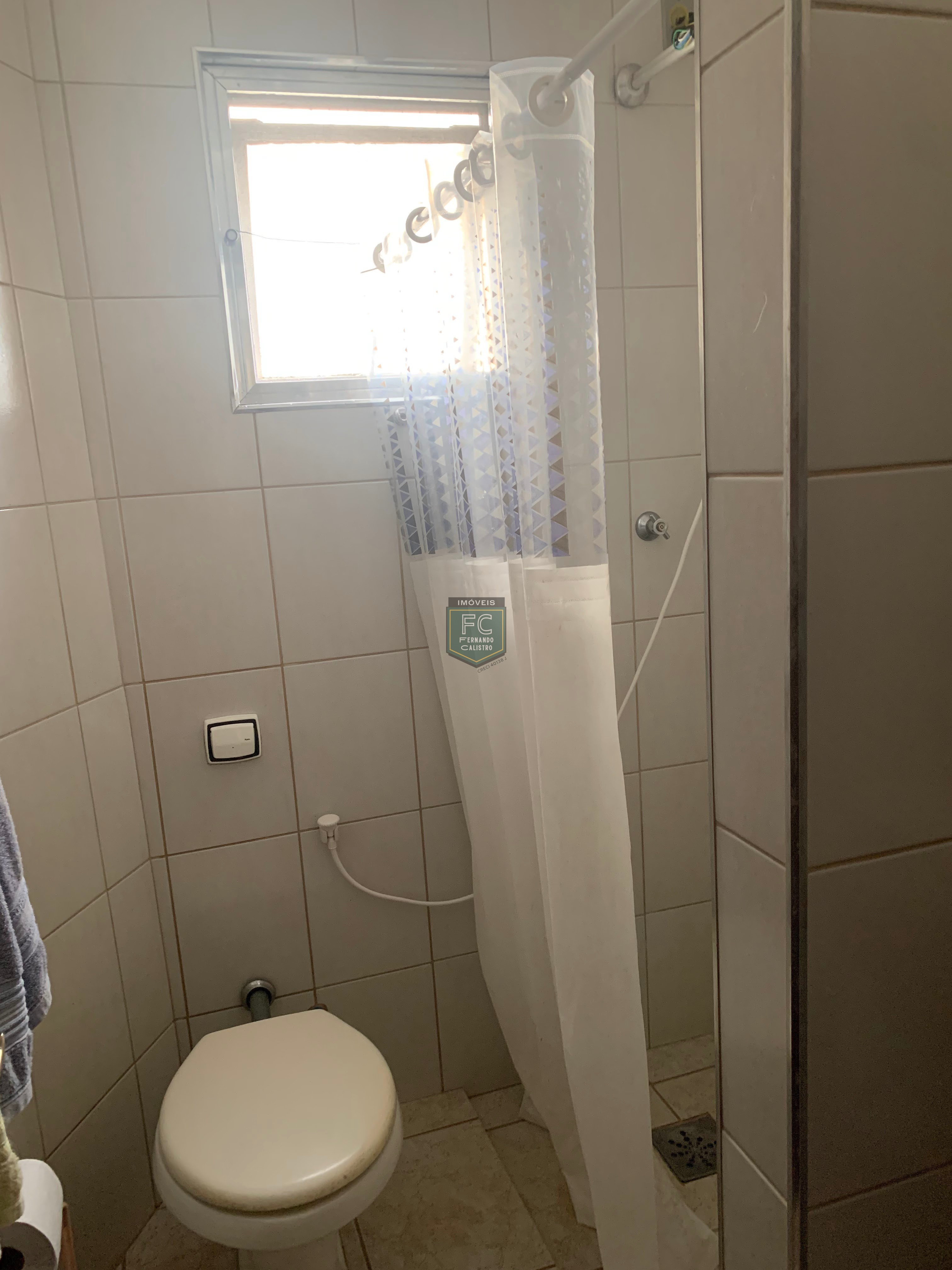 Apartamento 2 dormitórios 53 m2, a apenas 200 mts da praia, mobiliado, primeiro andar de escada, região central, vila atlântica, mongaguá - sp