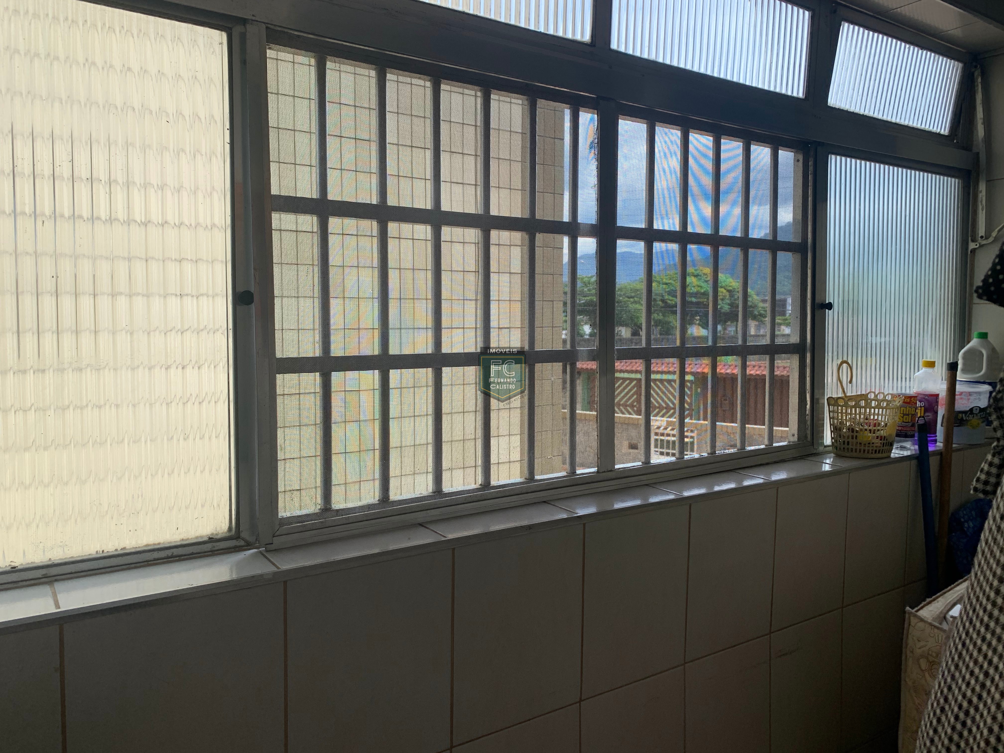 Apartamento 2 dormitórios 53 m2, a apenas 200 mts da praia, mobiliado, primeiro andar de escada, região central, vila atlântica, mongaguá - sp