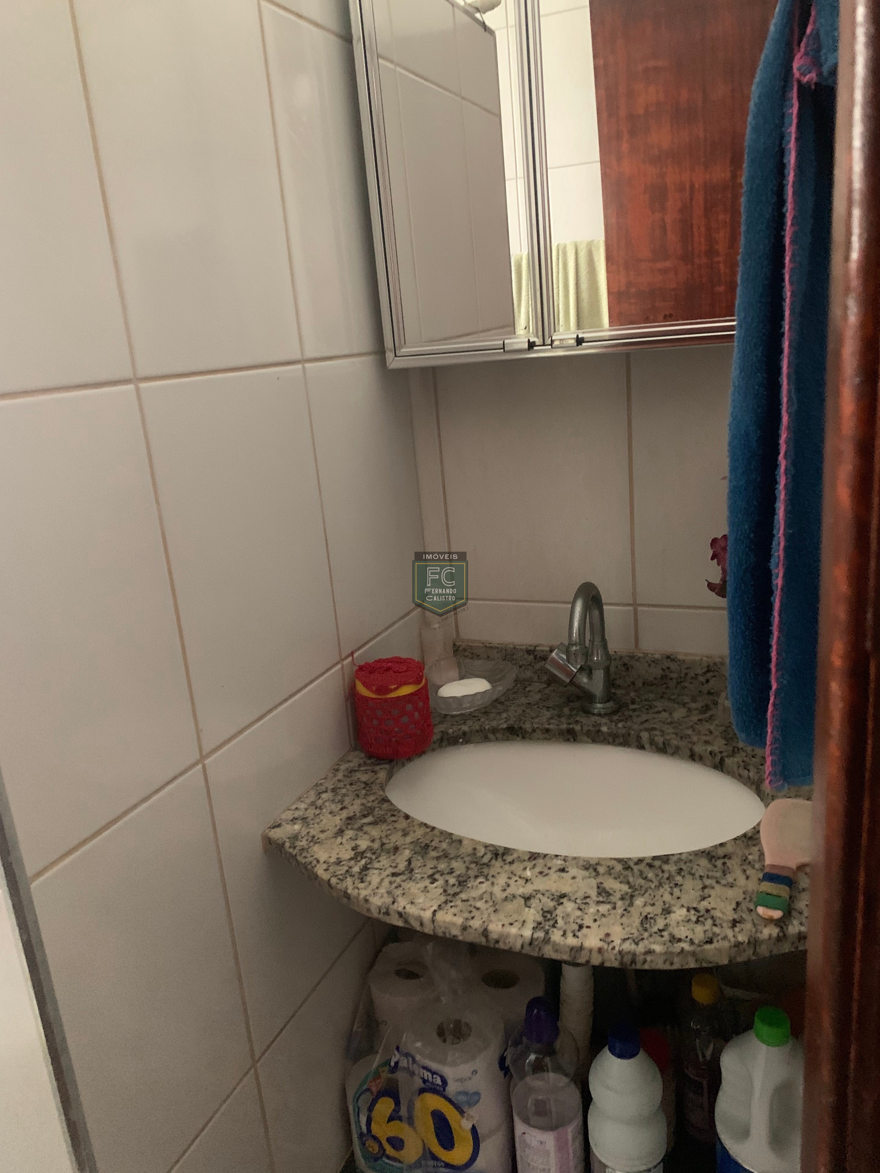 Apartamento 2 dormitórios 53 m2, a apenas 200 mts da praia, mobiliado, primeiro andar de escada, região central, vila atlântica, mongaguá - sp