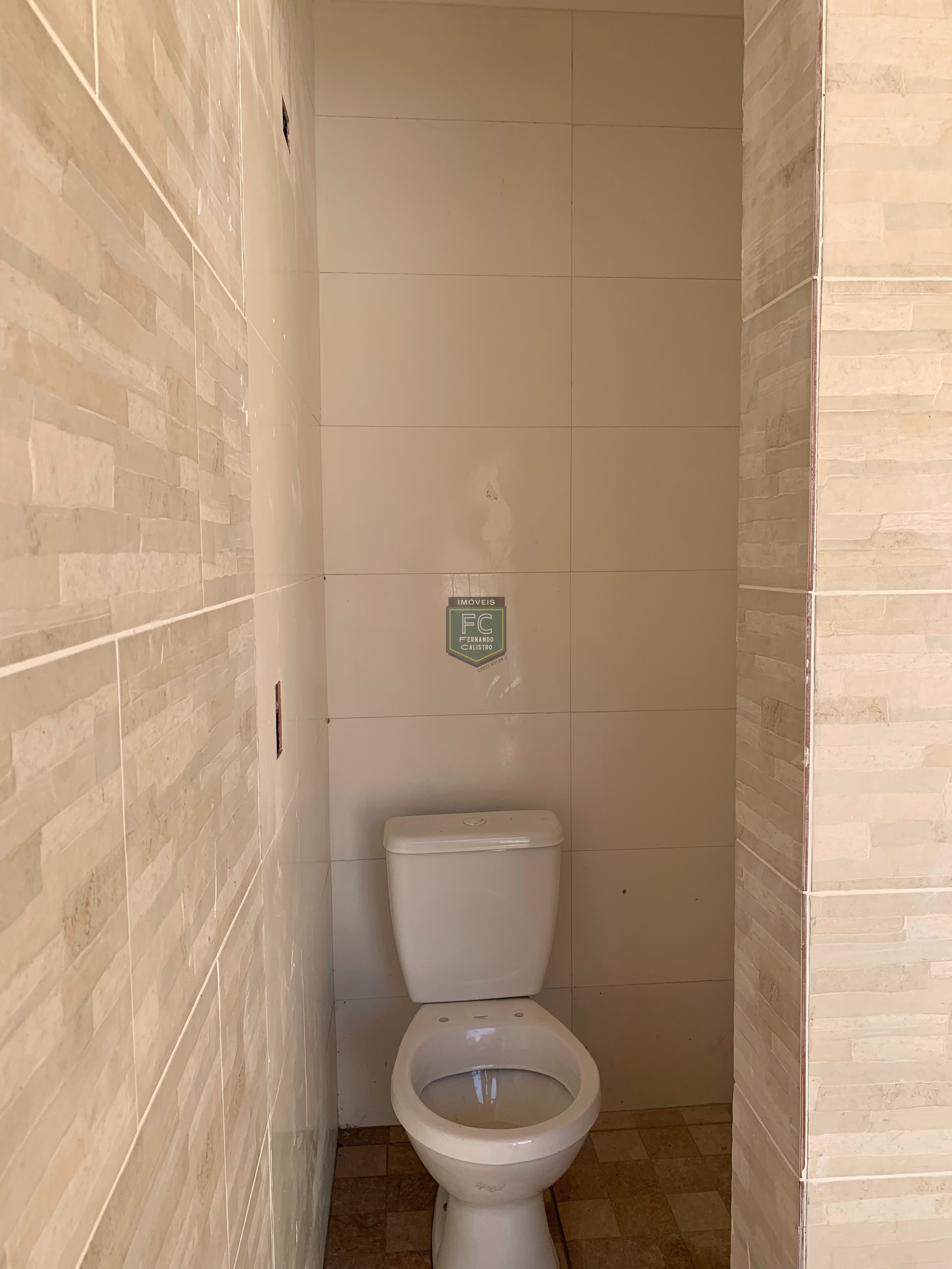 Casas geminadas térreas novas próx. A praia, 3 dormitórios (1 suite), piscina, espaço gourmet c/ churrasqueira, 2 vagas, v. Anhanguera, mongaguá - sp