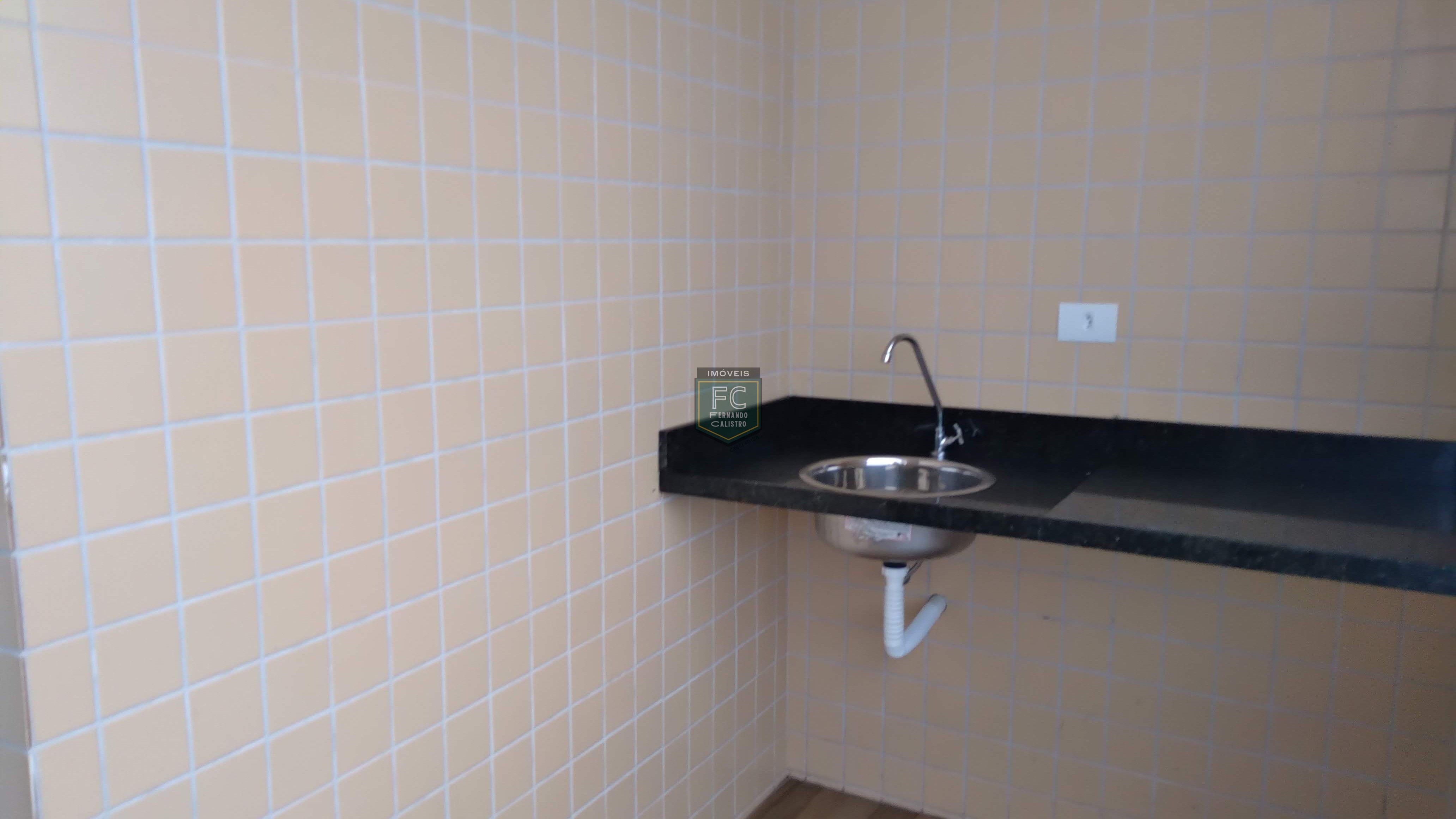 Apartamento novo 2 dormitórios (1 suíte), varanda c/ vista p/ o mar, condomínio frente mar c/ lazer completo na cobertura, jd. Real, praia grande, sp