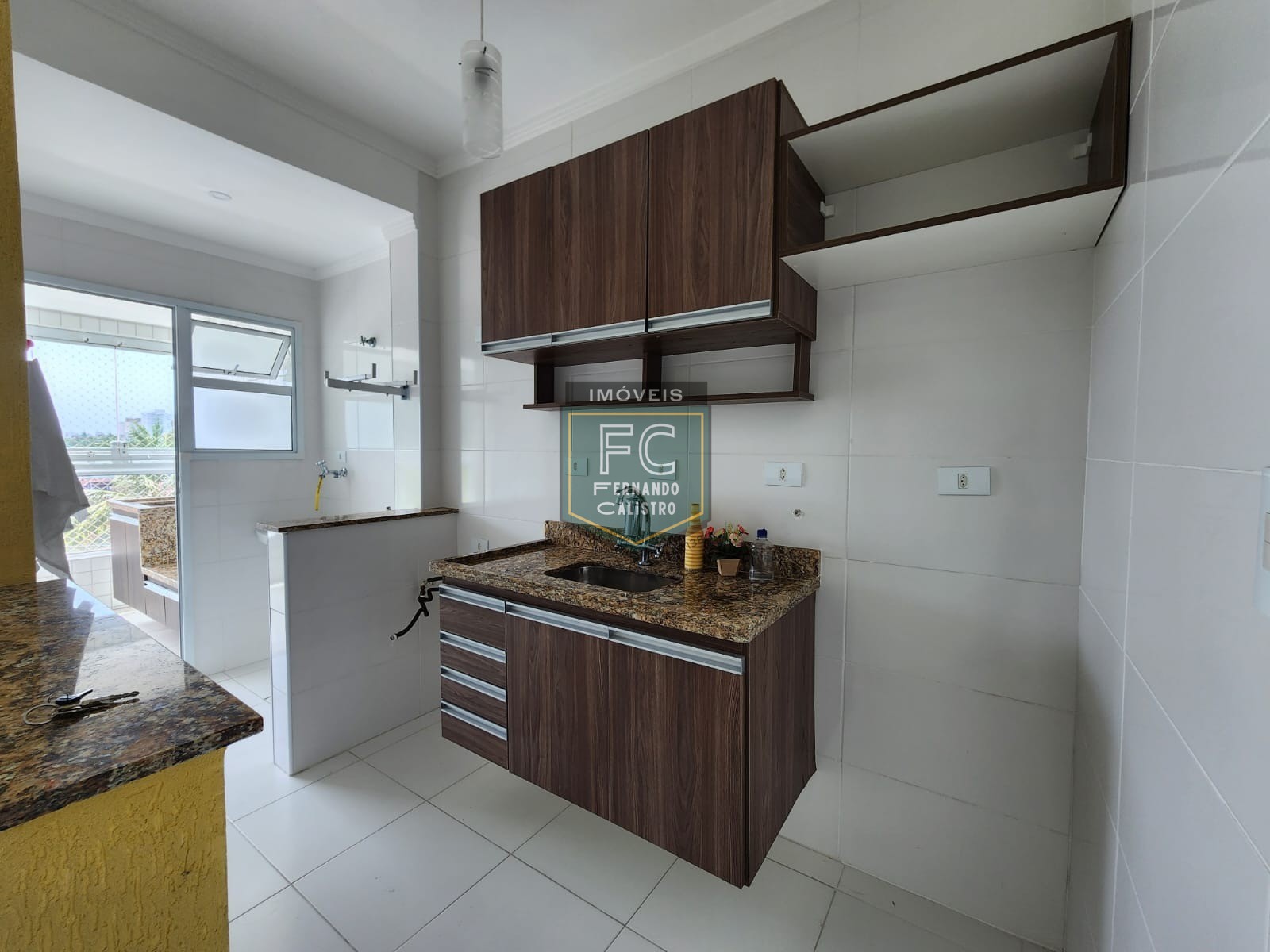 Apartamento 2 dormitórios, varanda gourmet c/ vista p/ o mar, 65 m², lazer completo no condomínio, perto da praia, local nobre, centro, mongaguá/sp