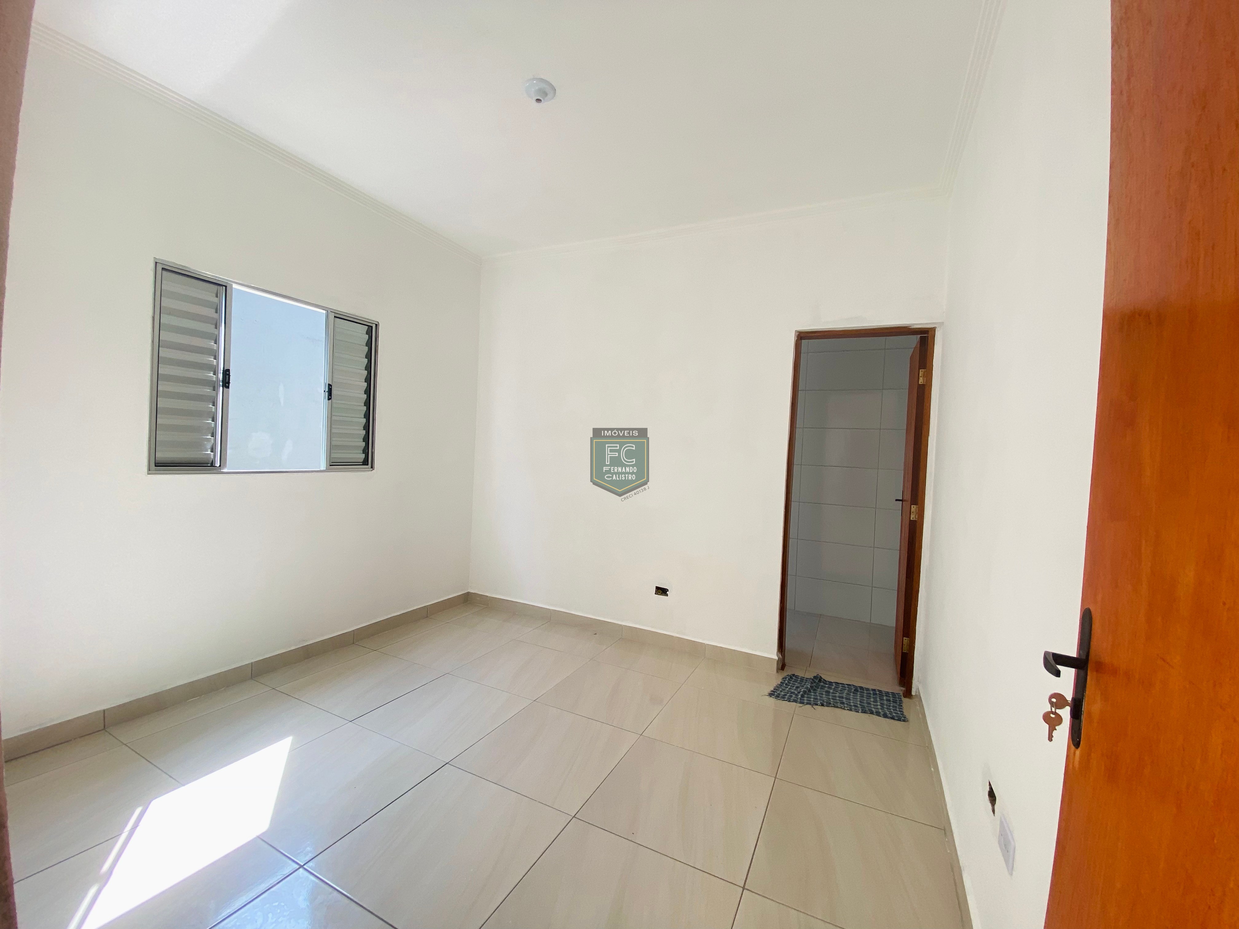 Casa térrea nova 2 dormitórios (1 suíte) pronta, perto da pr