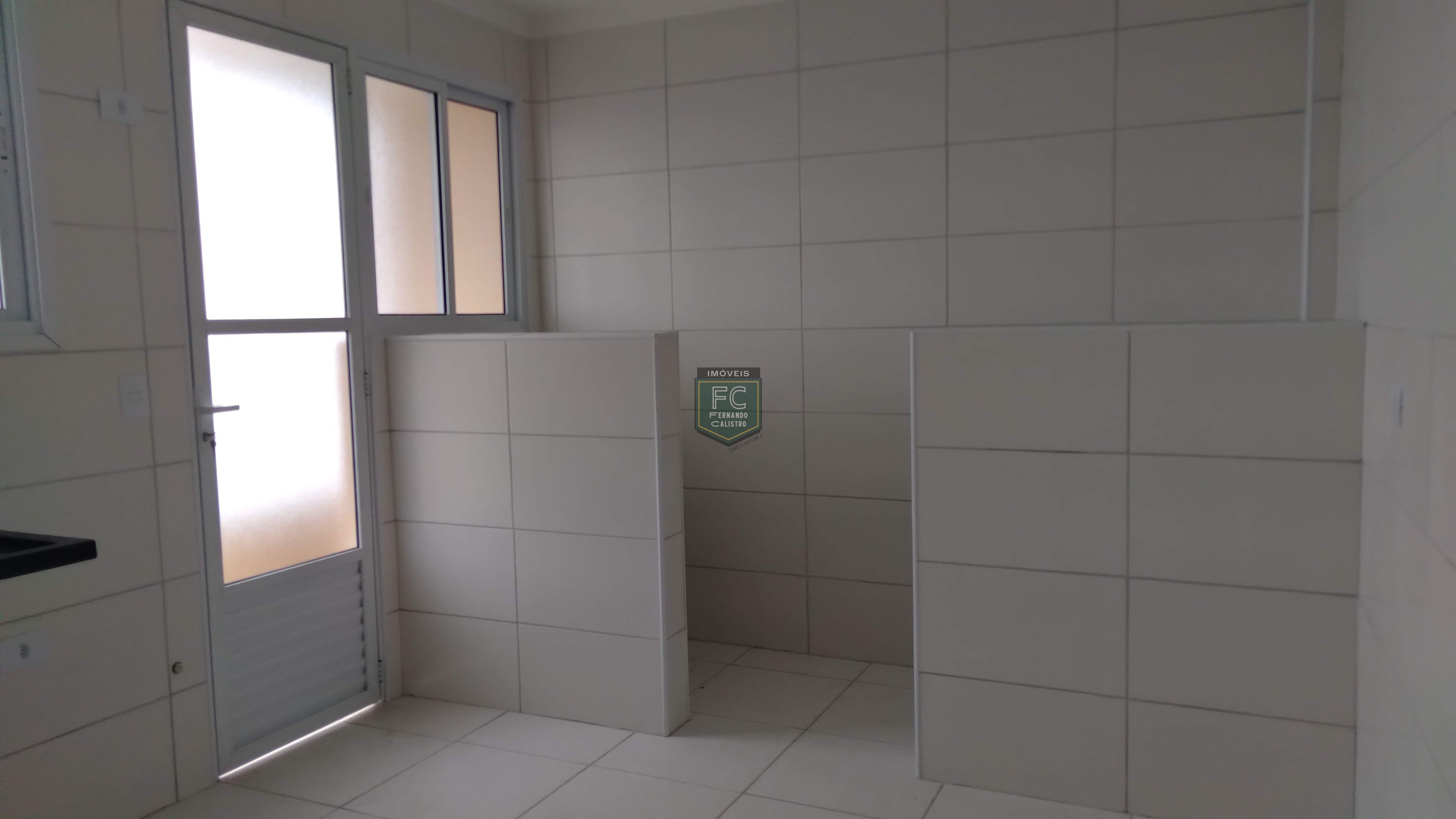 Apartamento novo 2 dormitórios (1 suíte), varanda c/ vista p/ o mar, condomínio frente mar c/ lazer completo na cobertura, jd. Real, praia grande, sp