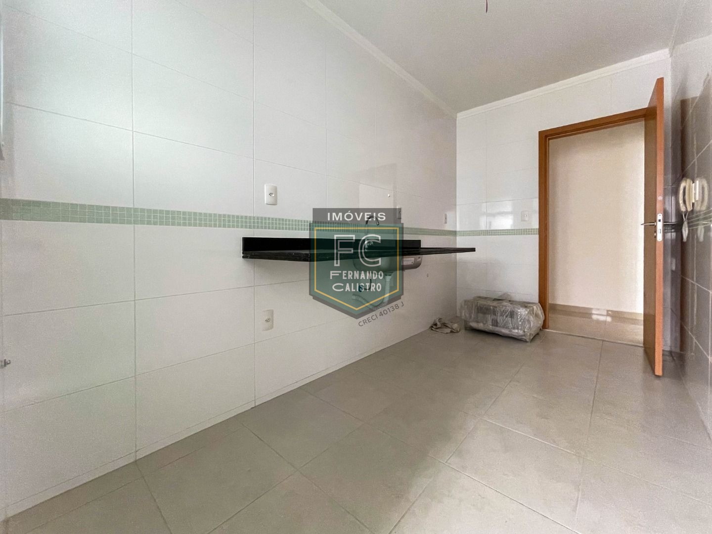 Apartamento novo alto padrão com 2 dormitórios (2 suítes), varanda gourmet, 2 vagas, lazer completo, 50 mts da praia, canto do forte, praia grande/sp
