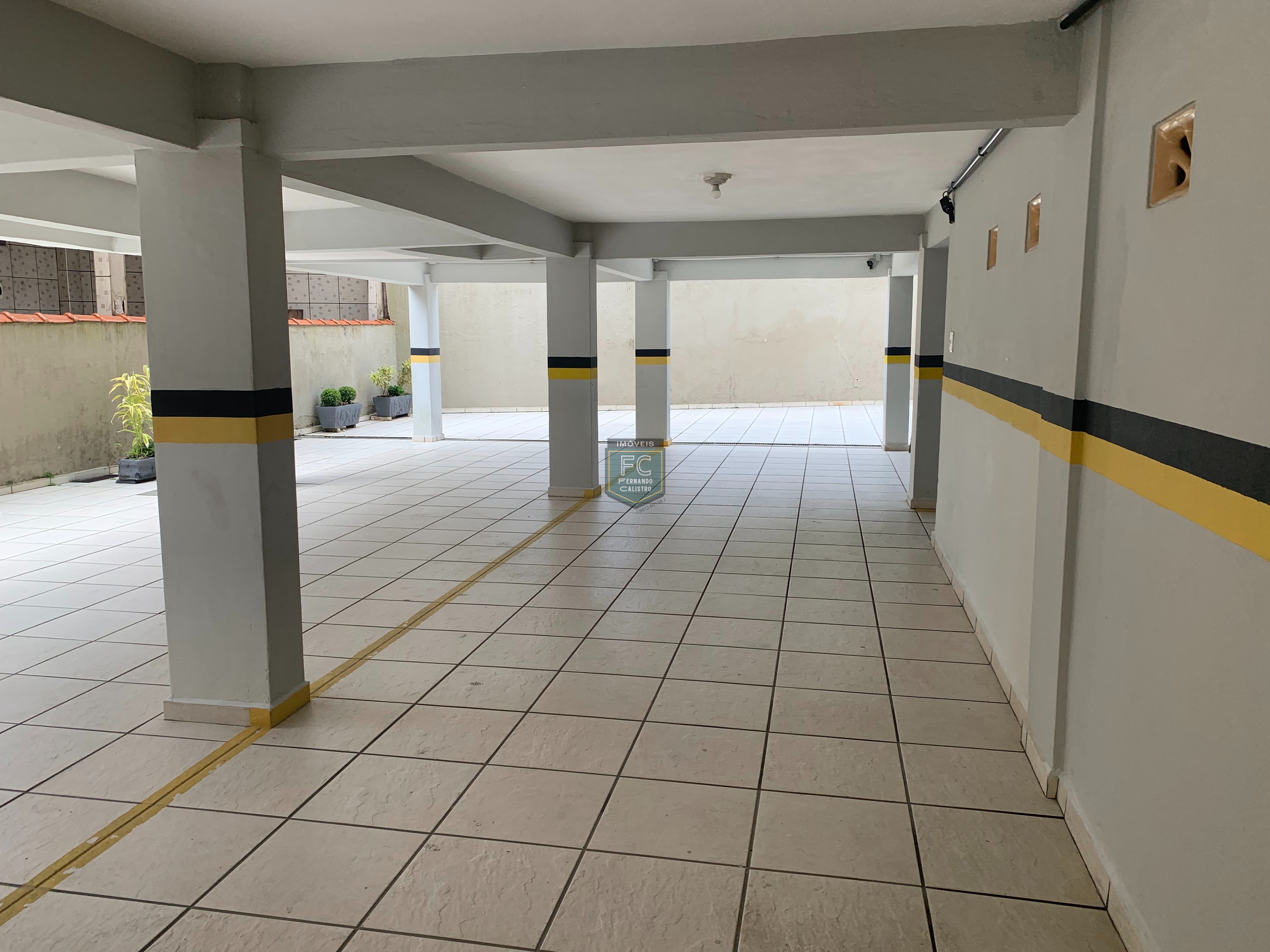 Apartamento 2 dormitórios 53 m2, a apenas 200 mts da praia, mobiliado, primeiro andar de escada, região central, vila atlântica, mongaguá - sp