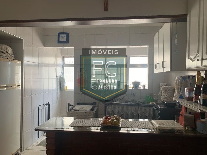 Apartamento 2 dormitórios 53 m2, a apenas 200 mts da praia, mobiliado, primeiro andar de escada, região central, vila atlântica, mongaguá - sp