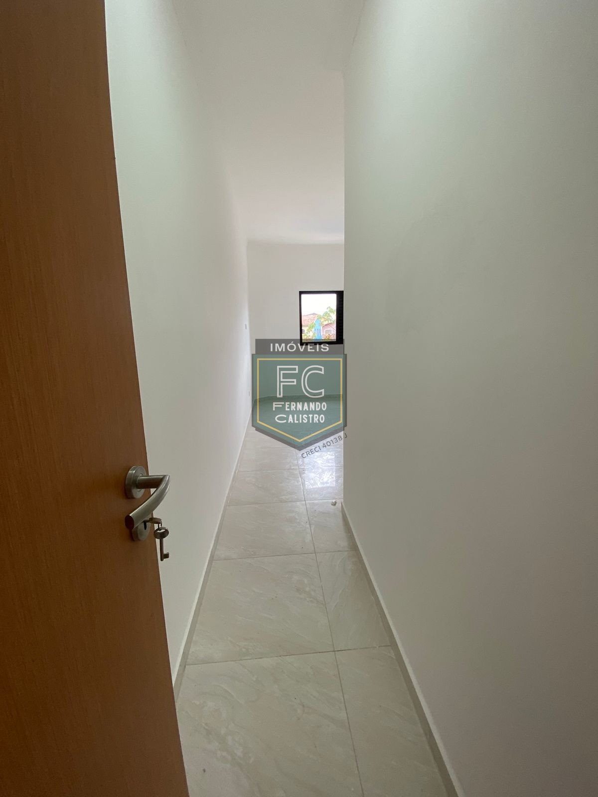 Sobrado moderno novo alto padrão 3 dormitórios (3 suítes), piscina, 2 vagas, 100 mts da praia, local nobre e central, jd. Aguapeú, mongaguá/sp