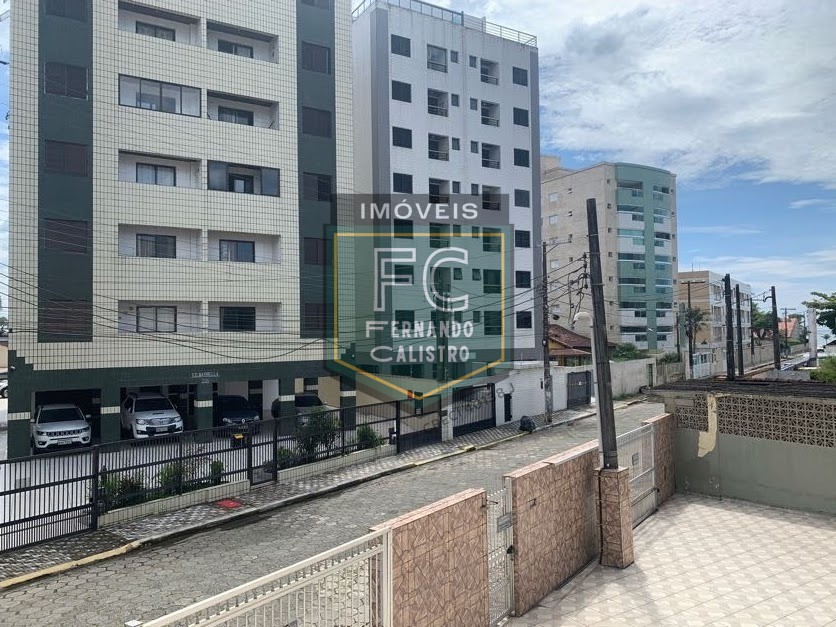 Apartamento 2 dormitórios ensolarado frente rua, a passos da