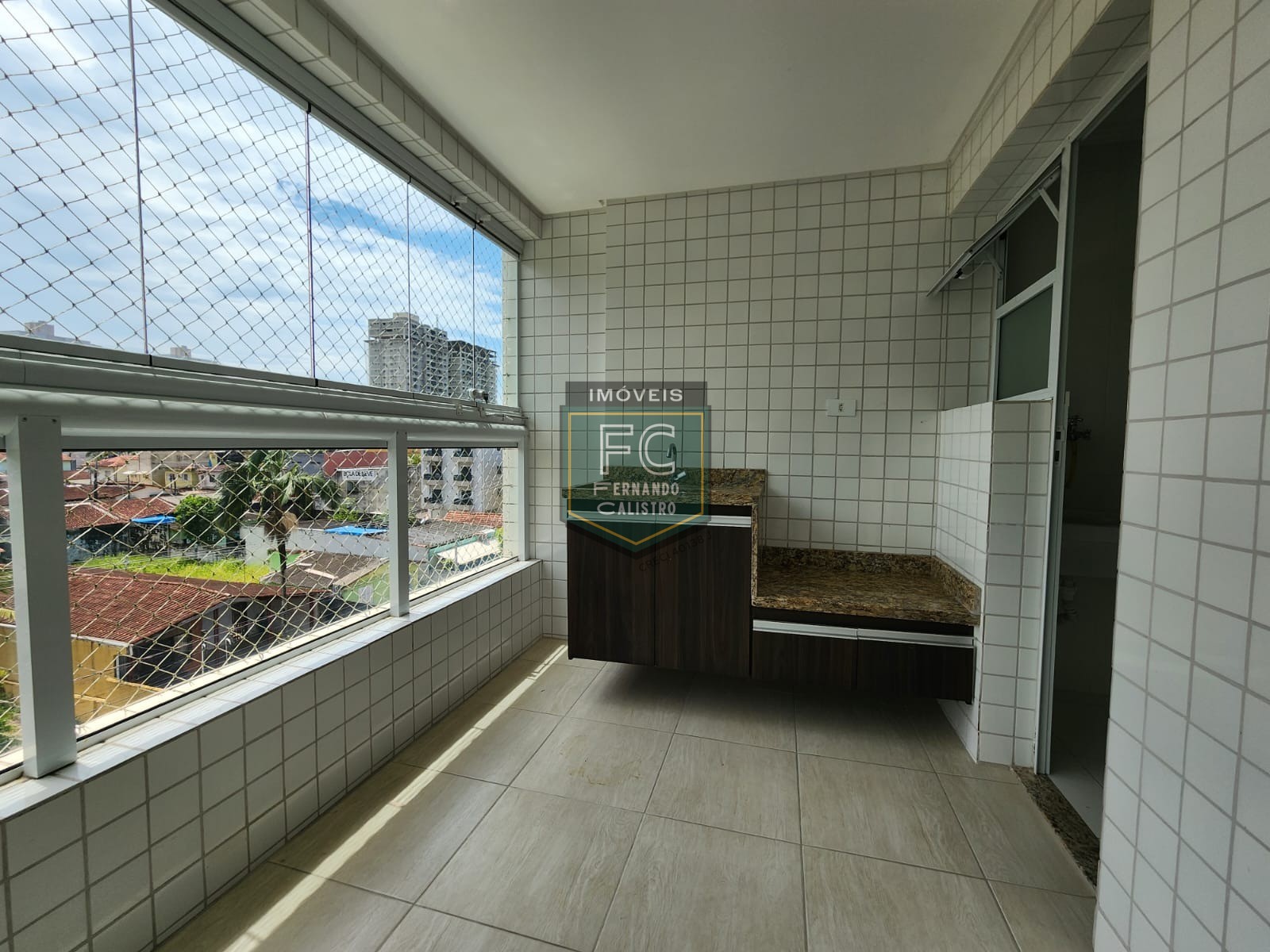 Apartamento 2 dormitórios, varanda gourmet c/ vista p/ o mar, 65 m², lazer completo no condomínio, perto da praia, local nobre, centro, mongaguá/sp