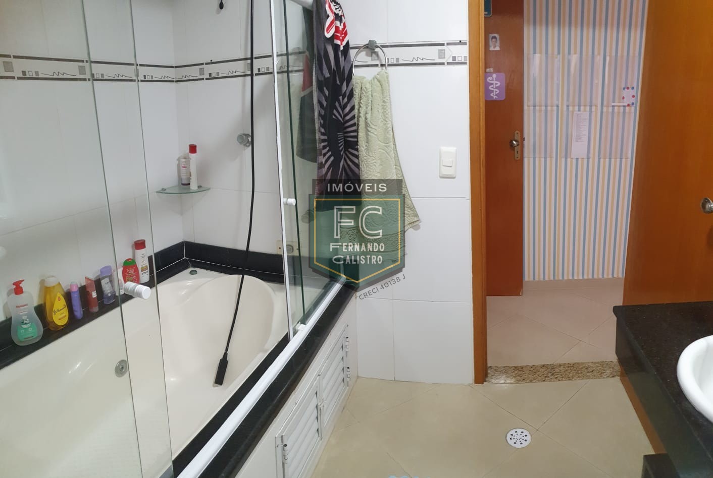 Cobertura Duplex Mobiliada 3 Dormitórios (2 suítes) Vista para o Mar, Piscina e Área Gourmet Privativa, 100 mts da praia, TUPI, Praia Grande /SP