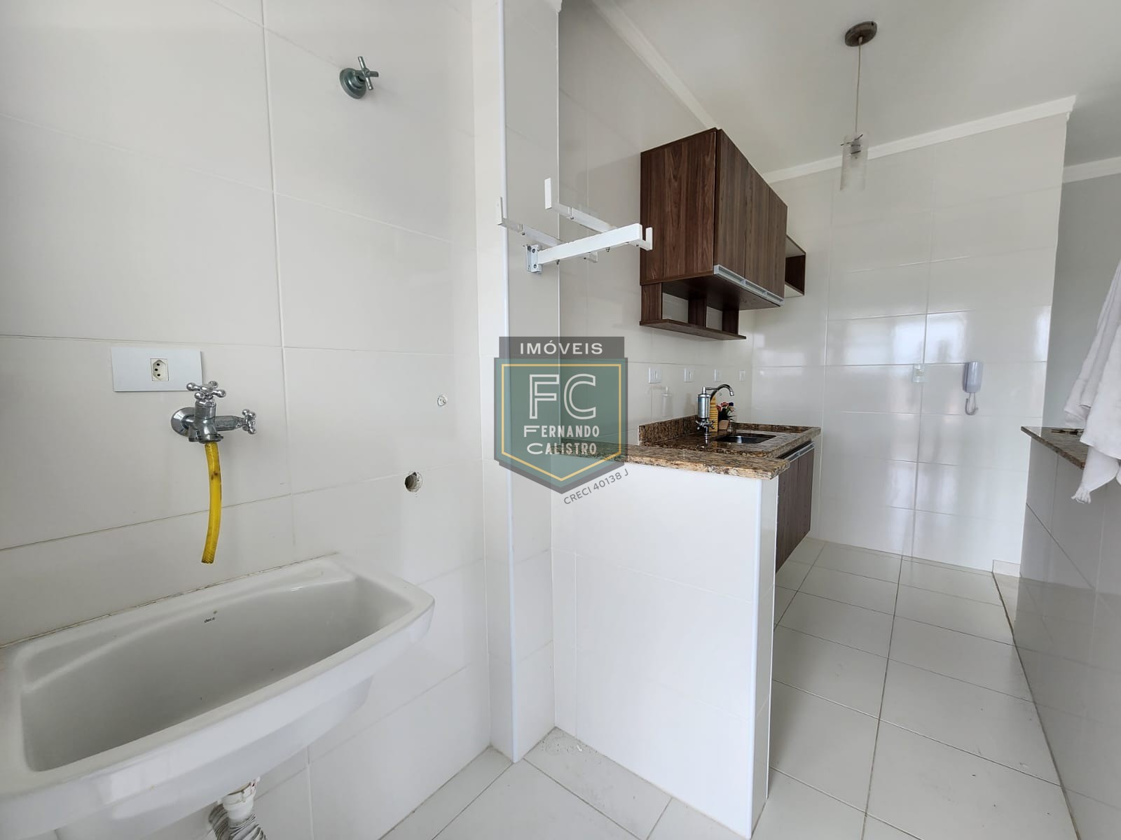 Apartamento 2 dormitórios, varanda gourmet c/ vista p/ o mar, 65 m², lazer completo no condomínio, perto da praia, local nobre, centro, mongaguá/sp