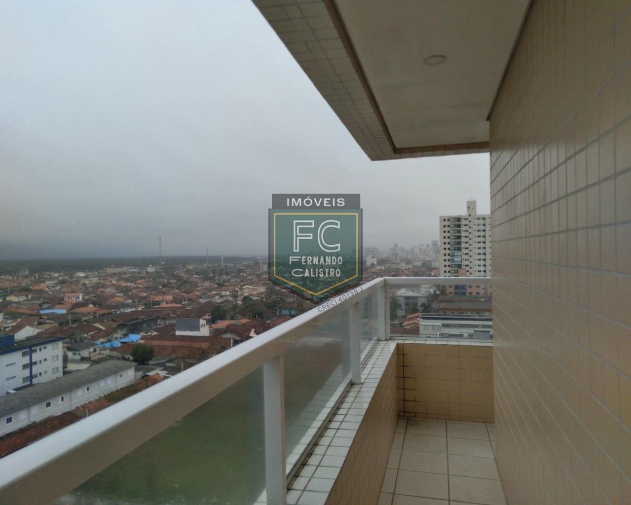 Apartamento novo 2 dormitórios (1 suíte), varanda c/ vista p/ o mar, condomínio frente mar c/ lazer completo na cobertura, jd. Real, praia grande, sp