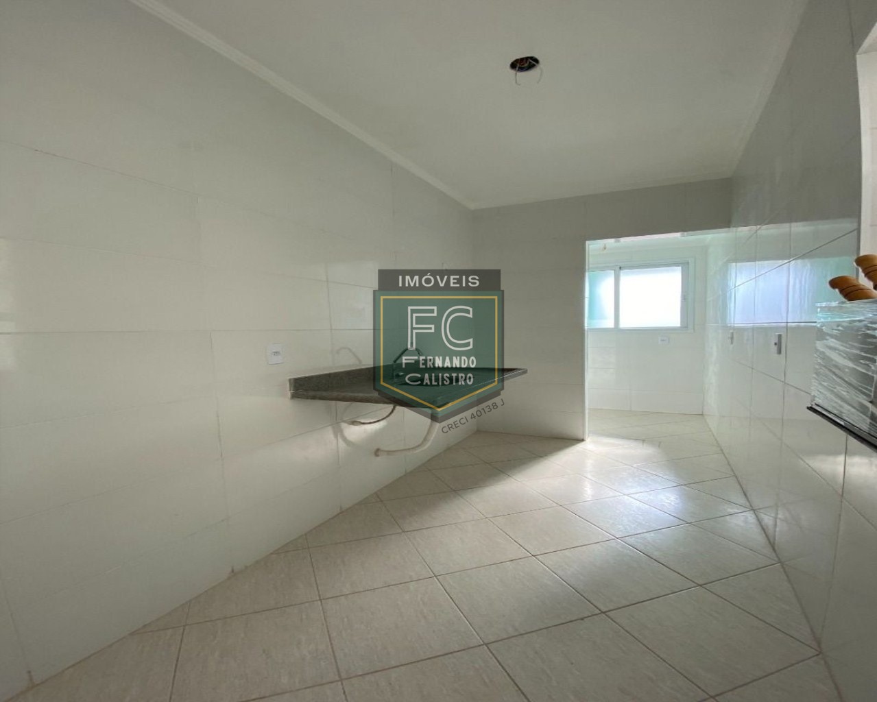 Apartamento novo 2 dormitórios (1 suíte c/ varanda), varanda