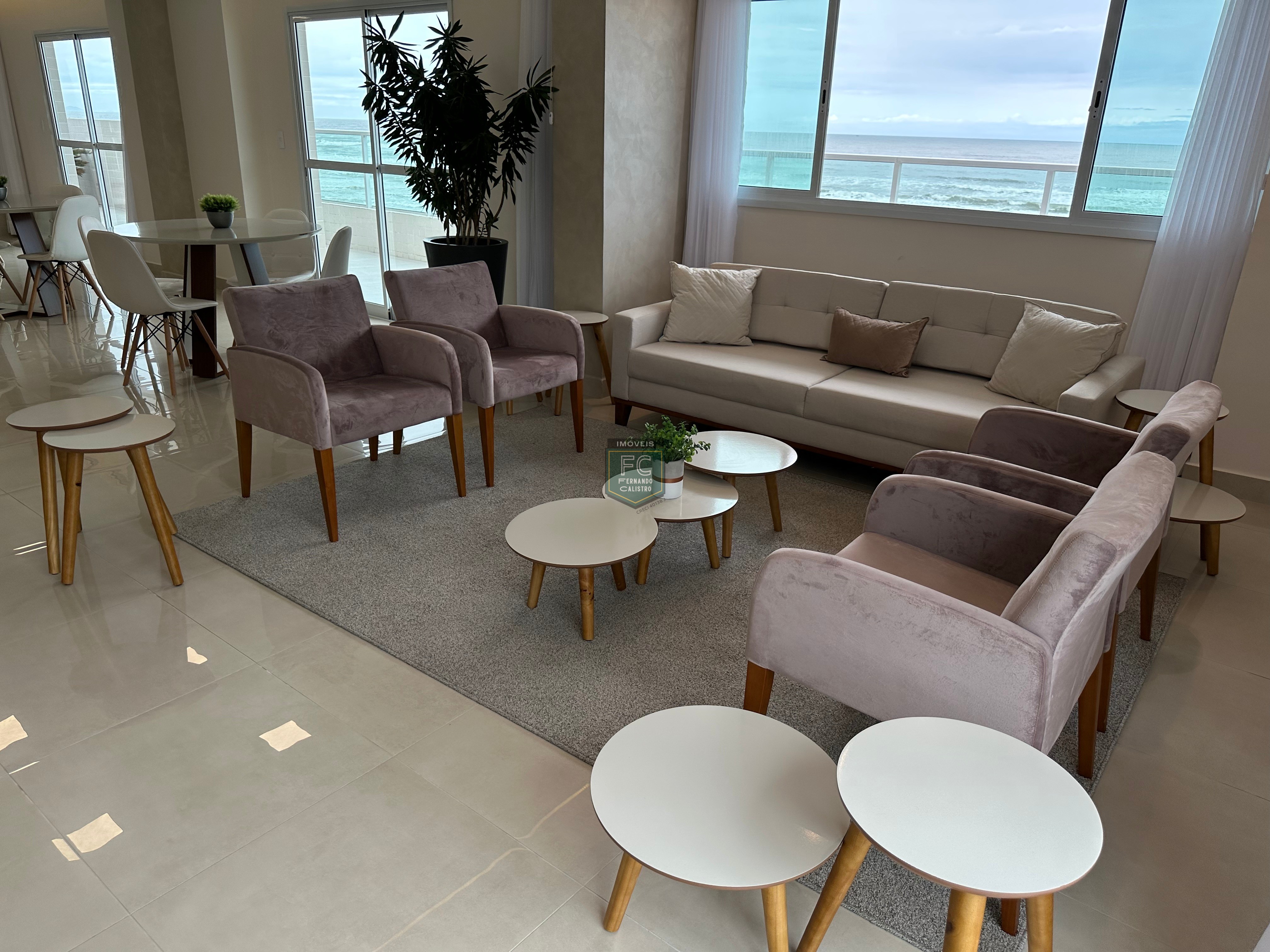 Apartamento novo andar alto, pronto, varanda gourmet c/ vista p/ o mar, 2 dormitórios (1 suíte), piso laminado, local nobre, jd. Luciana, mongaguá-sp
