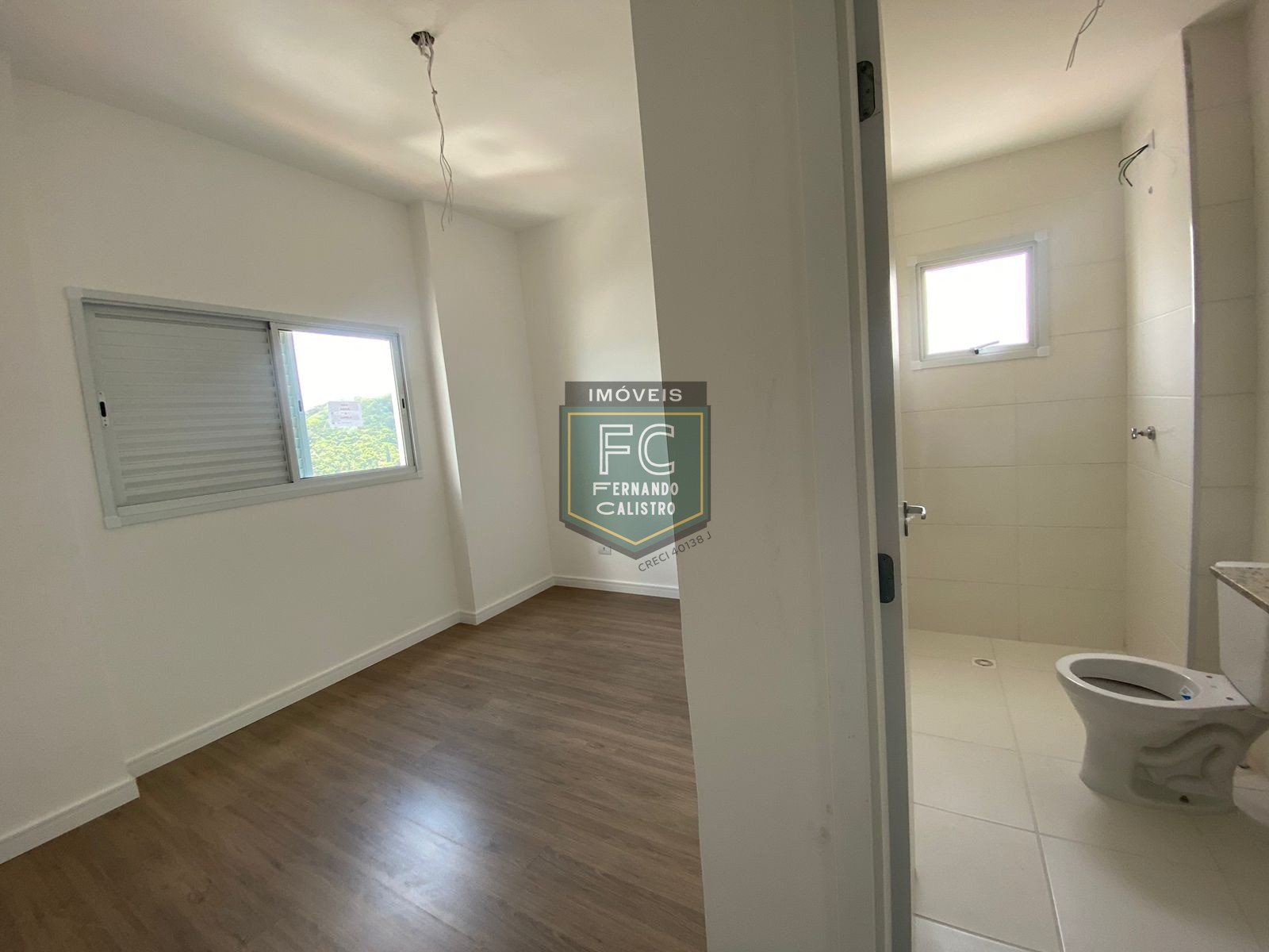 Apartamento novo andar alto, pronto, varanda gourmet c/ vista p/ o mar, 2 dormitórios (1 suíte), piso laminado, local nobre, jd. Luciana, mongaguá-sp