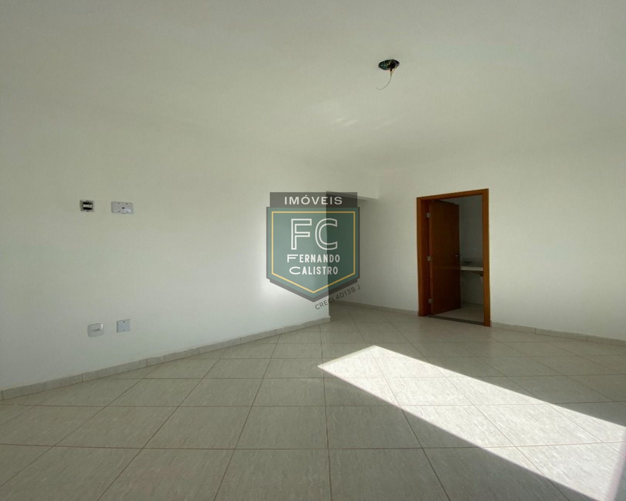 Apartamento novo 2 dormitórios (1 suíte c/ varanda), varanda