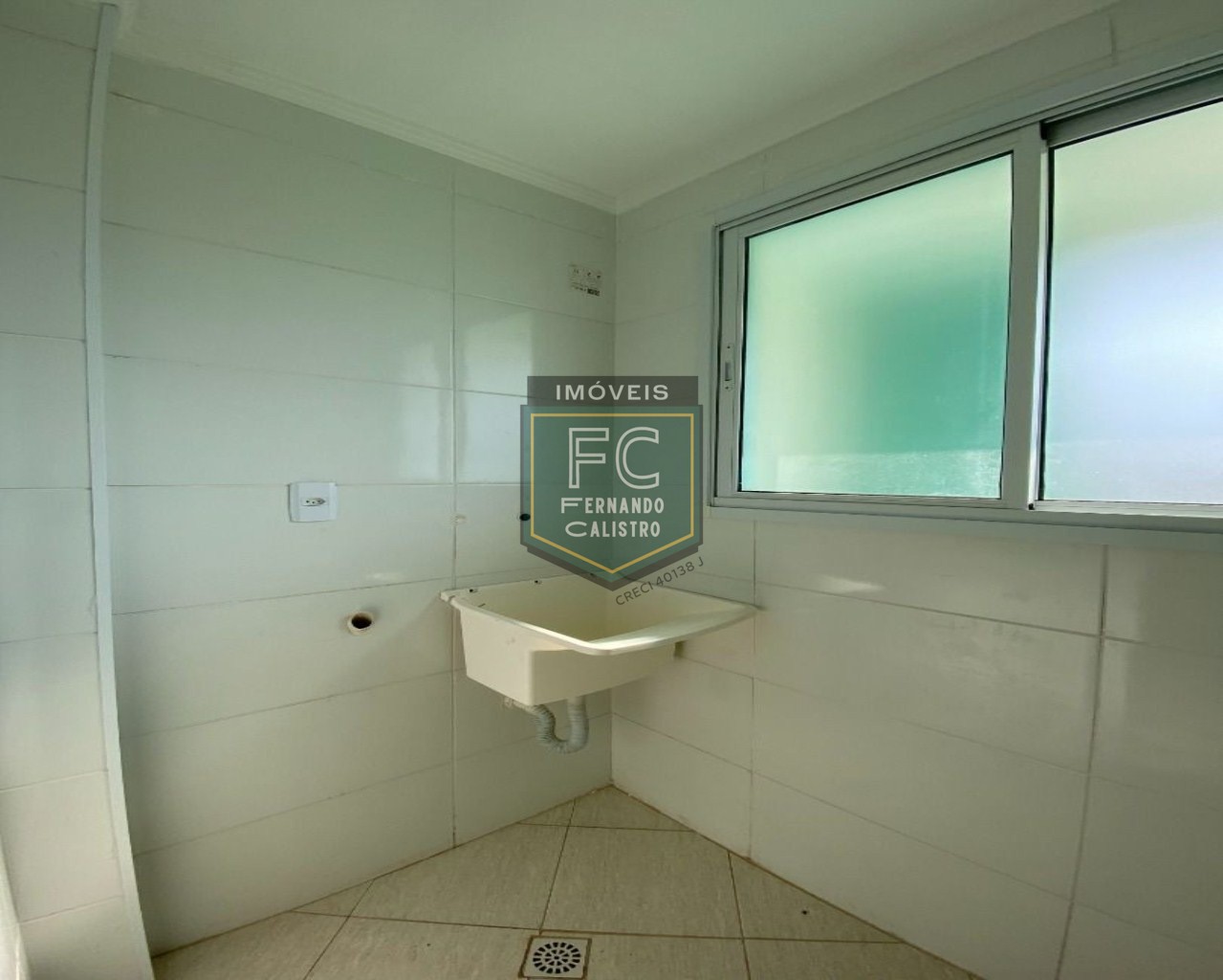 Apartamento novo 2 dormitórios (1 suíte c/ varanda), varanda