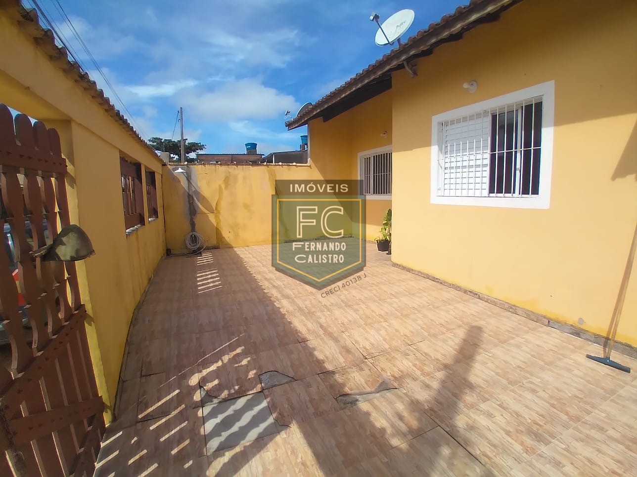 Só R$ 260 mil! casa térrea isolada lote inteiro 3 dormitório