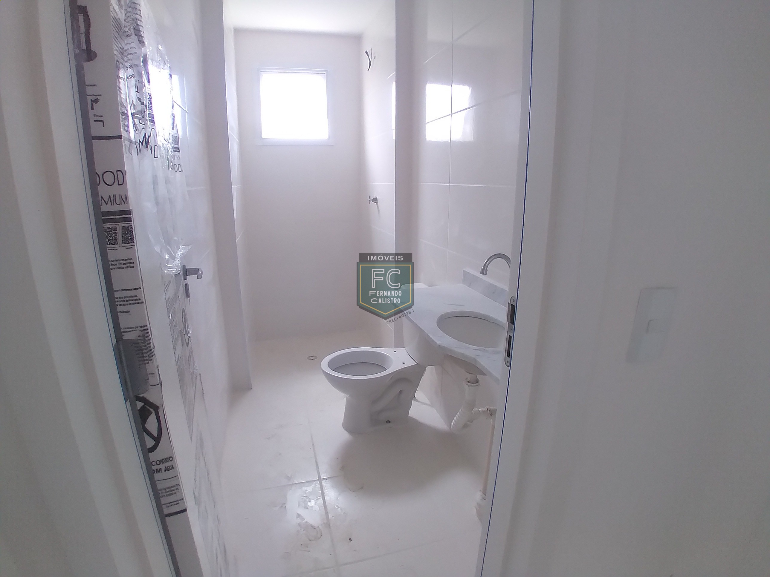 Apartamento novo alto padrão frente 2 dormitórios (1 suíte), entregue c/ revestimentos e vidros, lazer clube, varanda gourmet c/vista mar, mongaguá/sp
