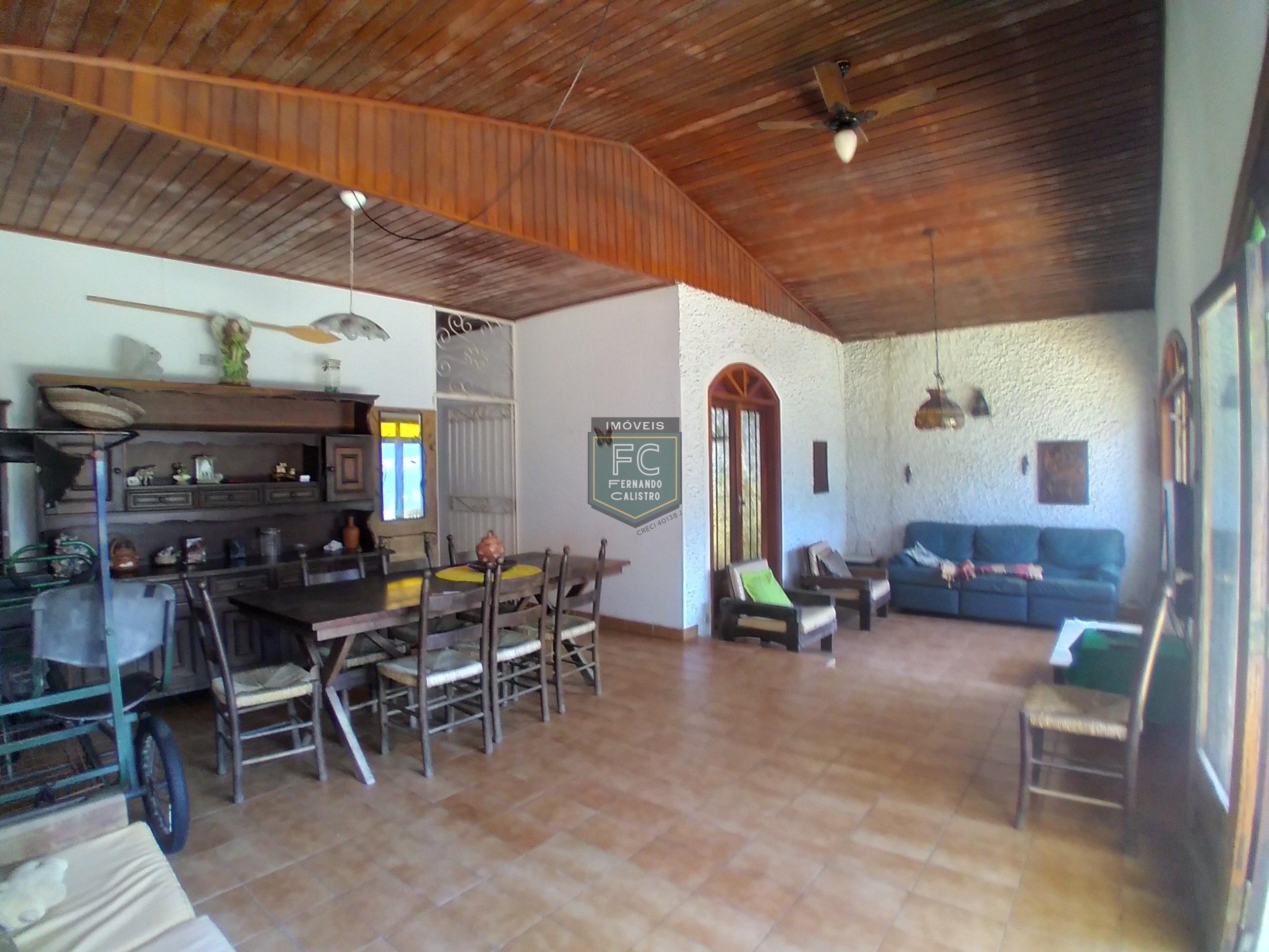 Casa lote inteiro 3 dormitórios (1 suíte), piscina, área gourmet, 6 vagas, edícula, a passos da praia, aceita financiamento, jd. Marina, mongaguá/sp