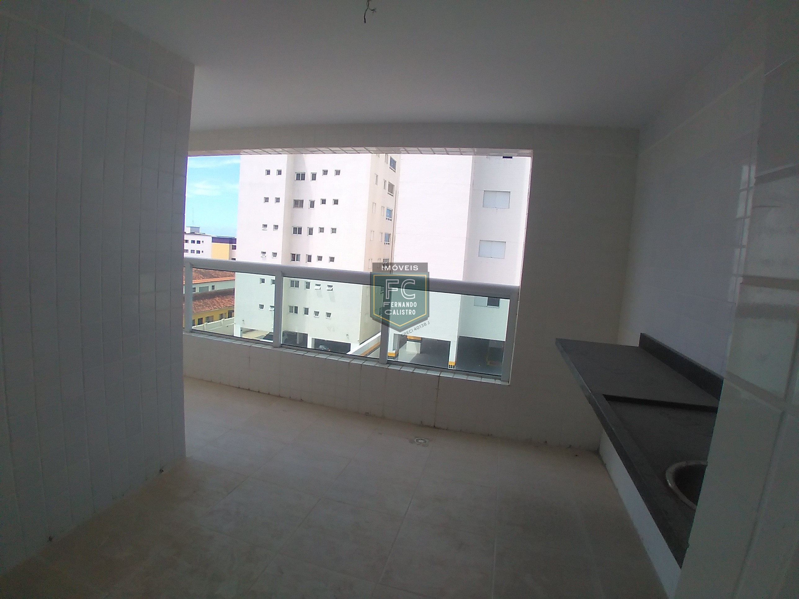 Apartamento novo alto padrão frente 2 dormitórios (1 suíte), entregue c/ revestimentos e vidros, lazer clube, varanda gourmet c/vista mar, mongaguá/sp