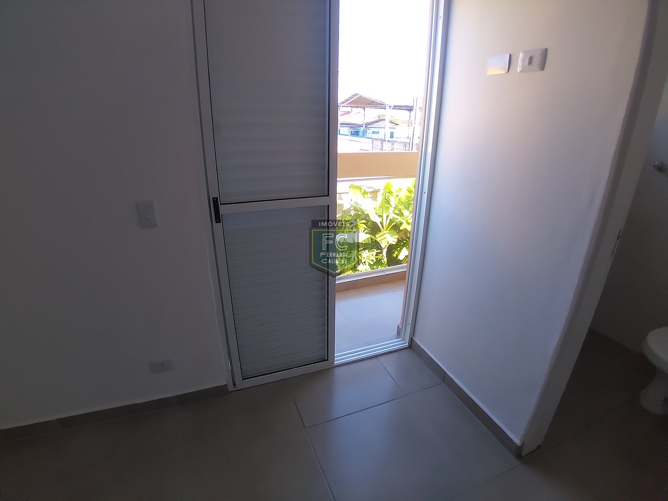 Sobrados Novos 2 Dormitórios (2 Suítes) em Condomínio, Local, Acabamentos Top, Financiamento Bancário, 2ª Quadra Lado Pista, Bal. Itaguaí, Mongaguá/SP