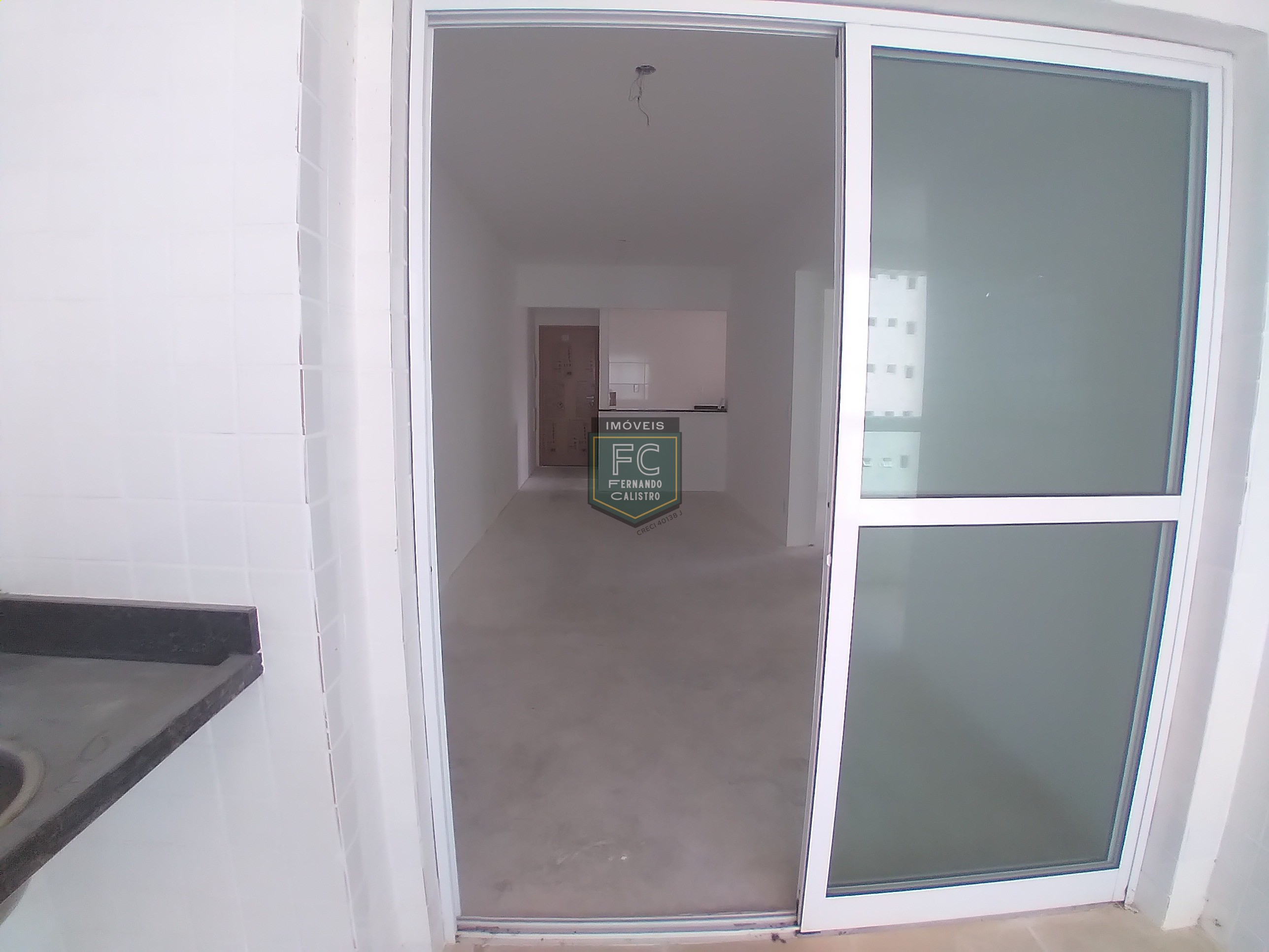 Apartamento novo alto padrão frente 2 dormitórios (1 suíte), entregue c/ revestimentos e vidros, lazer clube, varanda gourmet c/vista mar, mongaguá/sp