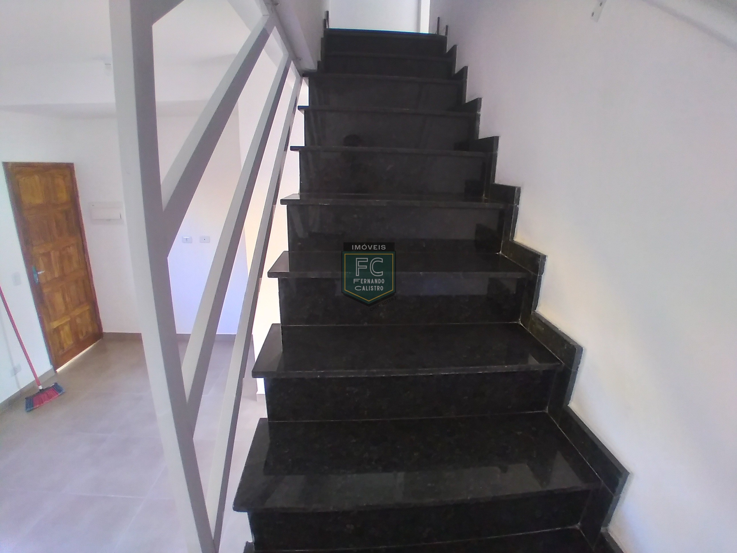 Sobrados Novos 2 Dormitórios (2 Suítes) em Condomínio, Local, Acabamentos Top, Financiamento Bancário, 2ª Quadra Lado Pista, Bal. Itaguaí, Mongaguá/SP