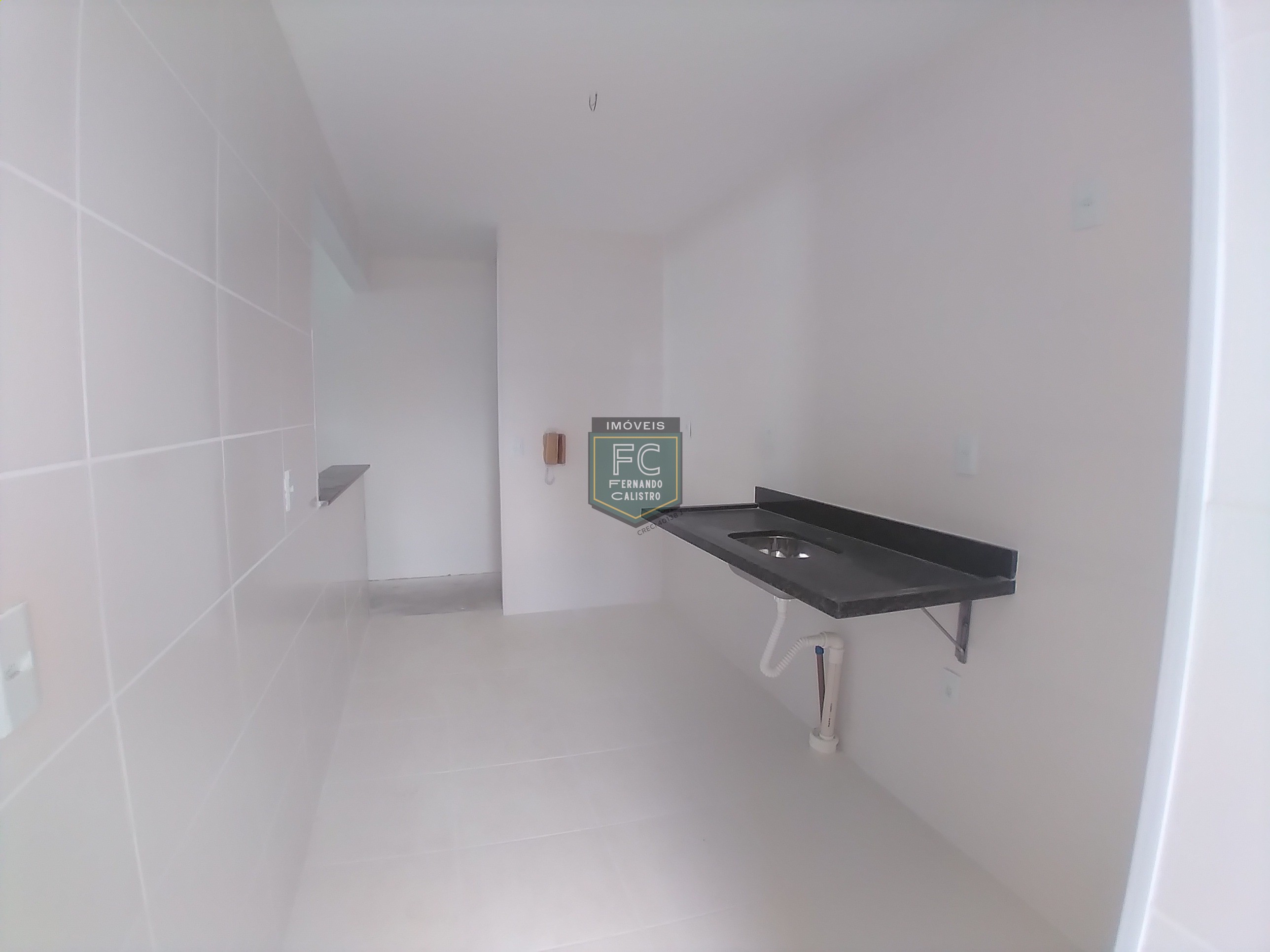 Apartamento novo alto padrão frente 2 dormitórios (1 suíte), entregue c/ revestimentos e vidros, lazer clube, varanda gourmet c/vista mar, mongaguá/sp